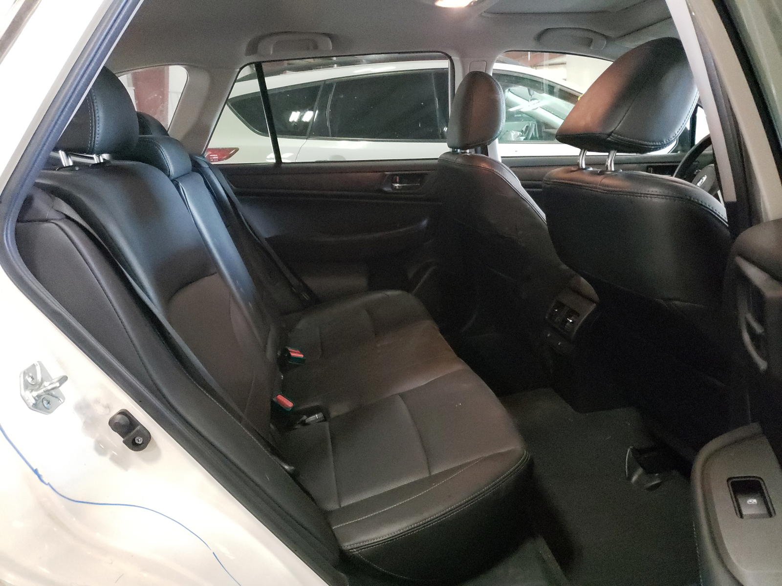 Photo 6 from auction – 2015 SUBARU OUTBACK 2. with VIN 4S4BSANCXF3311370