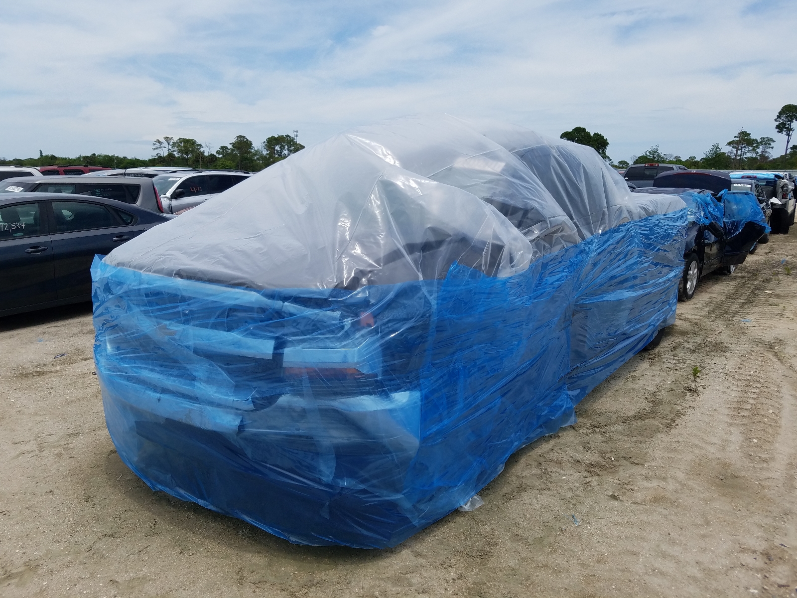 Photo 9 from auction – 2018 CHEVROLET SILVERADO with VIN 1GCRCREC6JZ168082