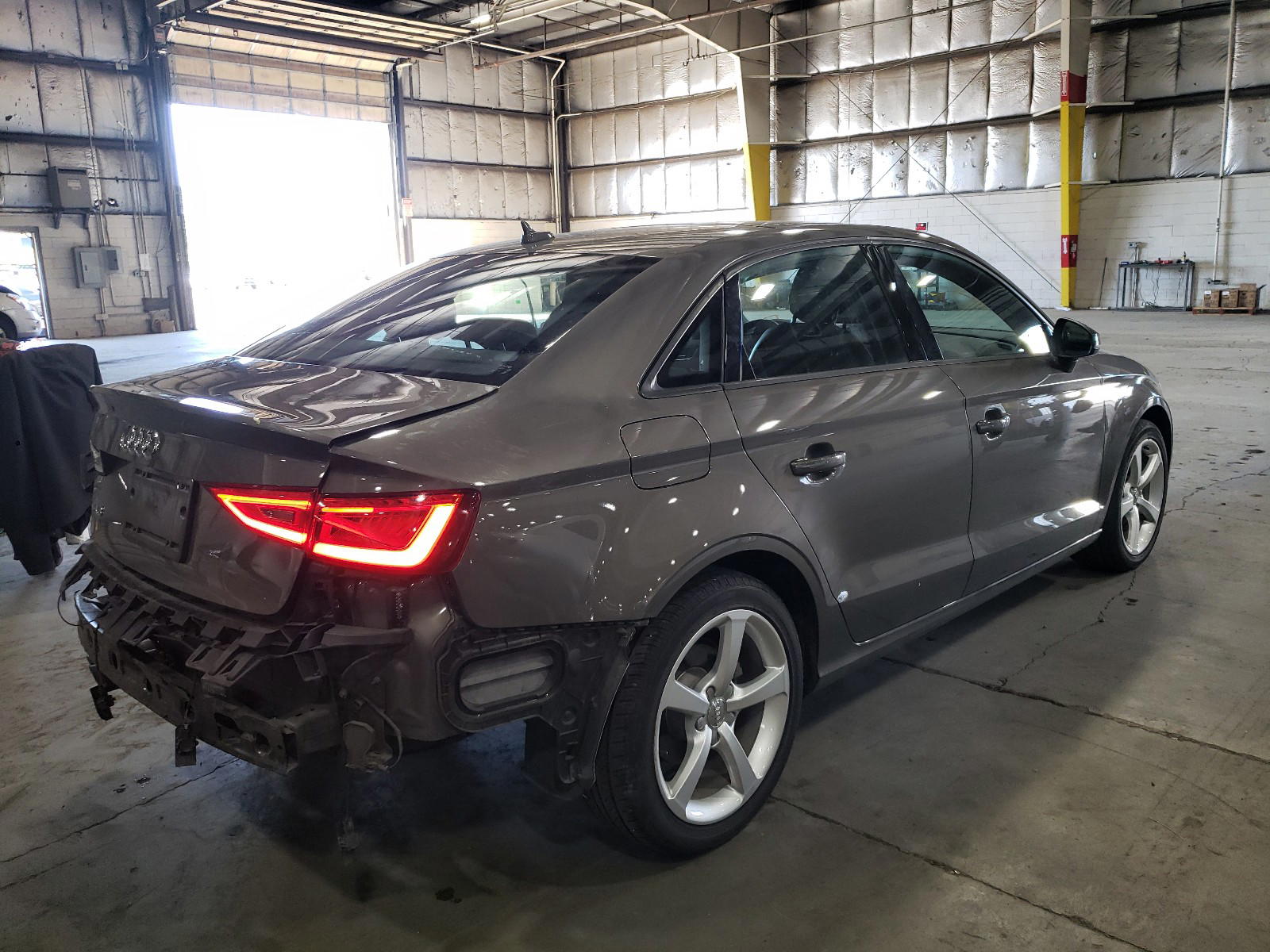 Photo 4 from auction – 2016 AUDI A3 PREMIUM with VIN WAUA7GFF6G1002602