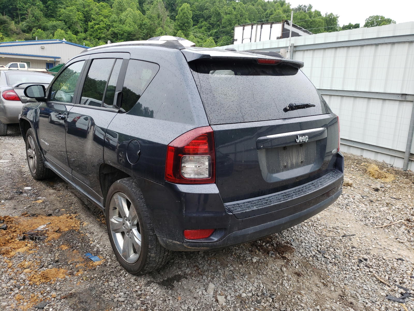 Photo 3 from auction – 2014 JEEP COMPASS LA with VIN 1C4NJCEB6ED708087