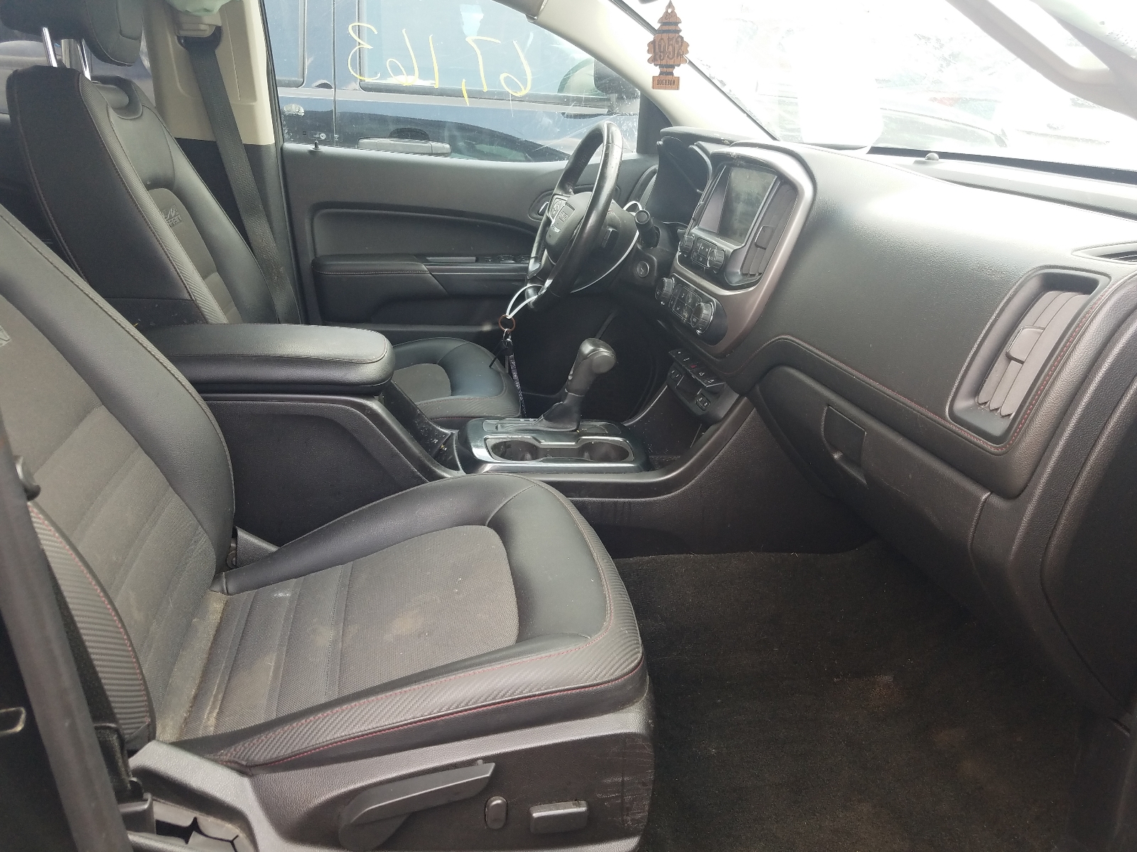 Photo 5 from auction – 2016 GMC CANYON SLE with VIN 1GTG6CE35G1274901