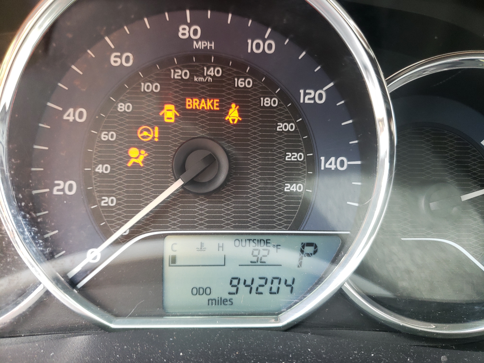Photo 8 from auction – 2016 TOYOTA COROLLA L with VIN 5YFBURHE8GP525647