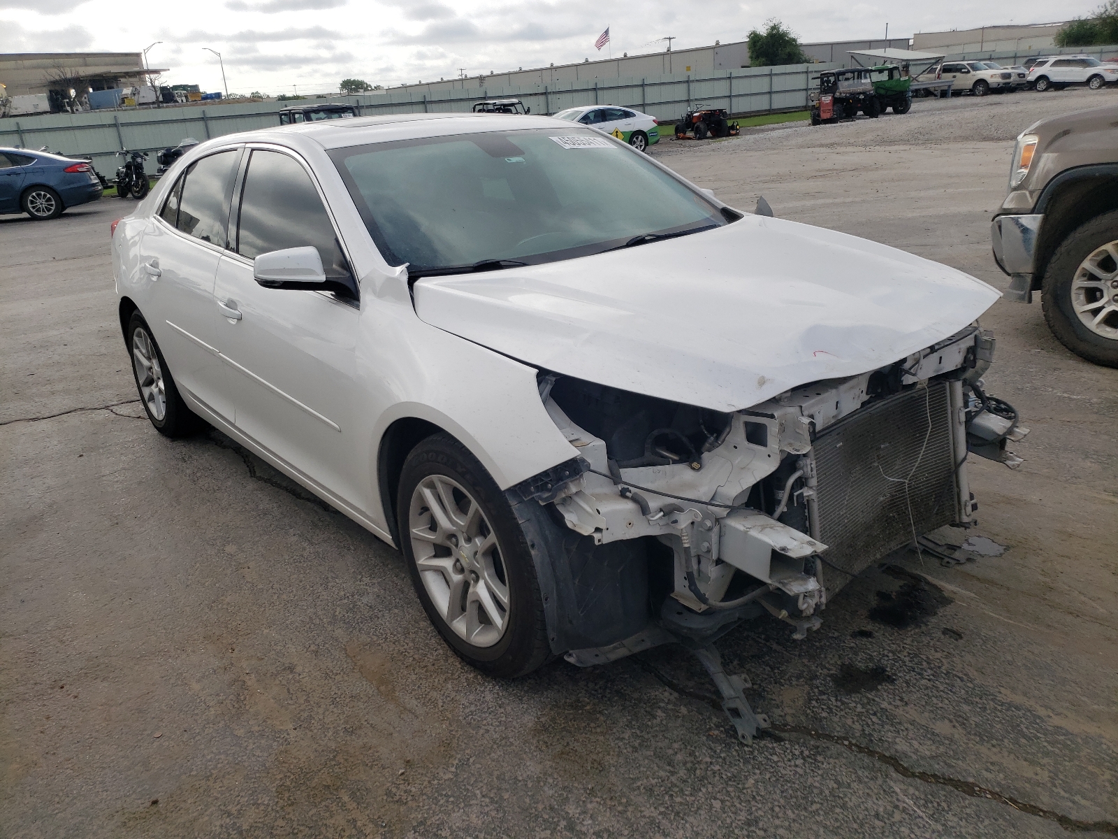 Photo 1 from auction – 2015 CHEVROLET MALIBU 1LT with VIN 1G11C5SL8FF120465