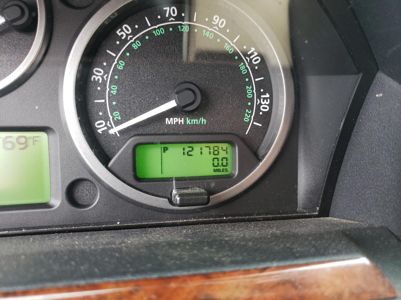 Photo 8 from auction – 2005 LAND ROVER LR3 with VIN SALAE25425A329094