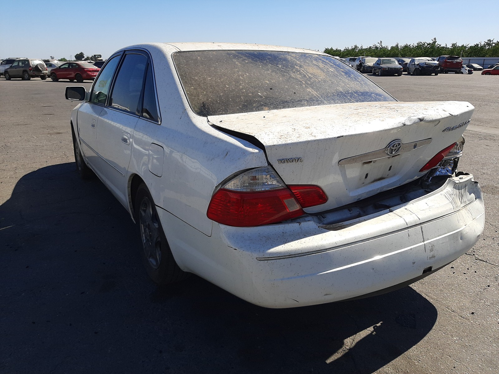 Photo 3 from auction – 2003 TOYOTA AVALON XL with VIN 4T1BF28B53U303292