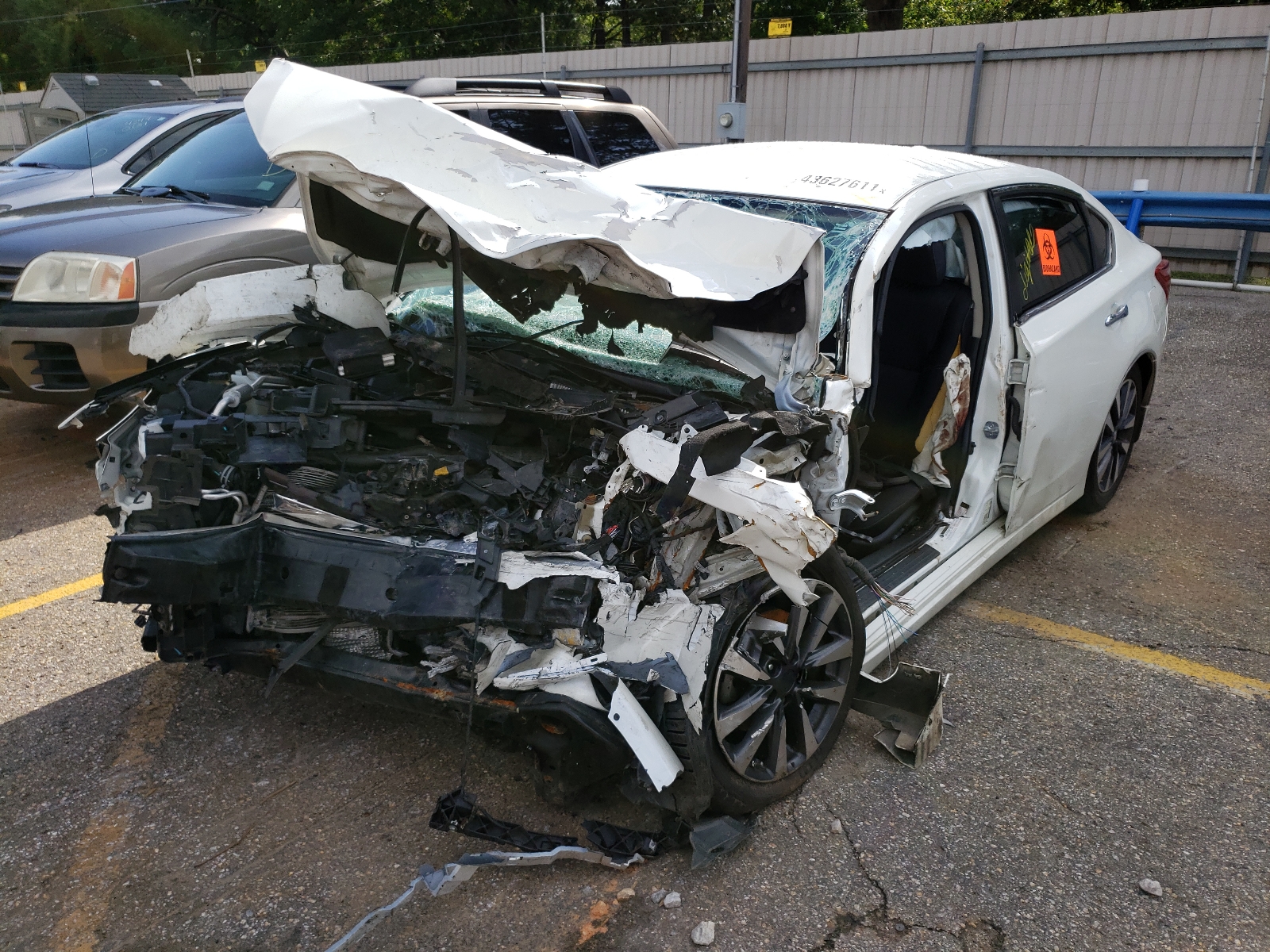 Photo 2 from auction – 2016 NISSAN ALTIMA 2.5 with VIN 1N4AL3AP5GC290713
