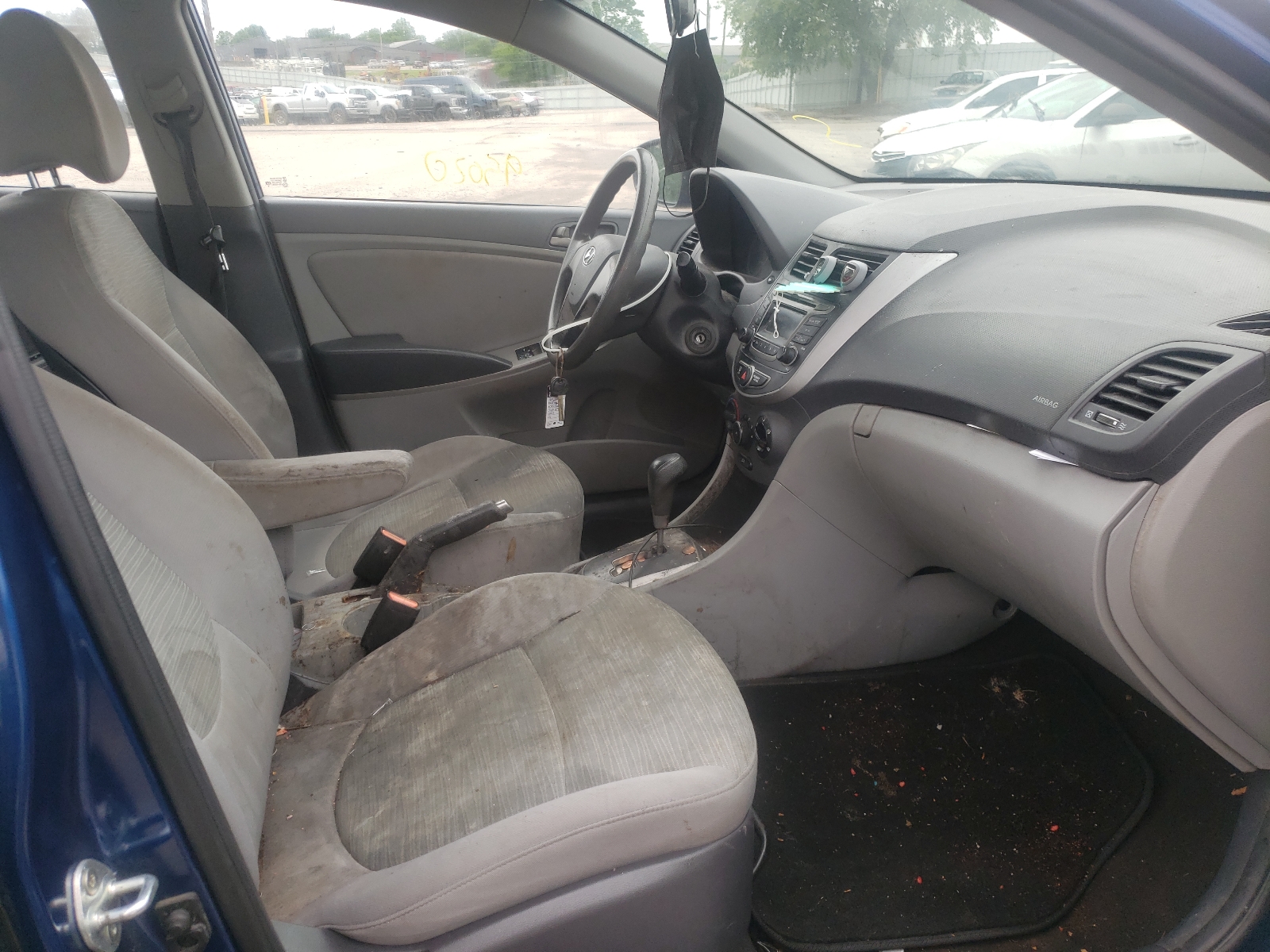 Photo 5 from auction – 2015 HYUNDAI ACCENT GLS with VIN KMHCT4AE2FU922787