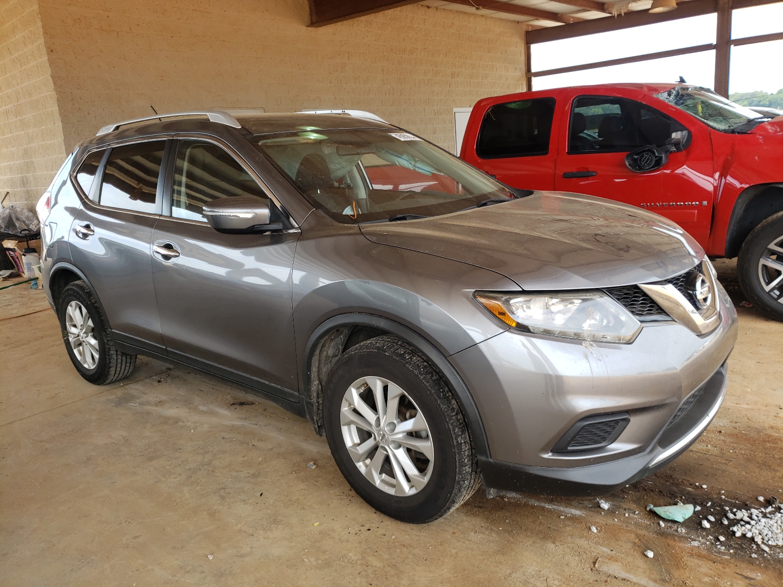 NISSAN ROGUE S 2015 z numerem VIN KNMAT2MT9FP571420 - Zdjęcie z aukcji
