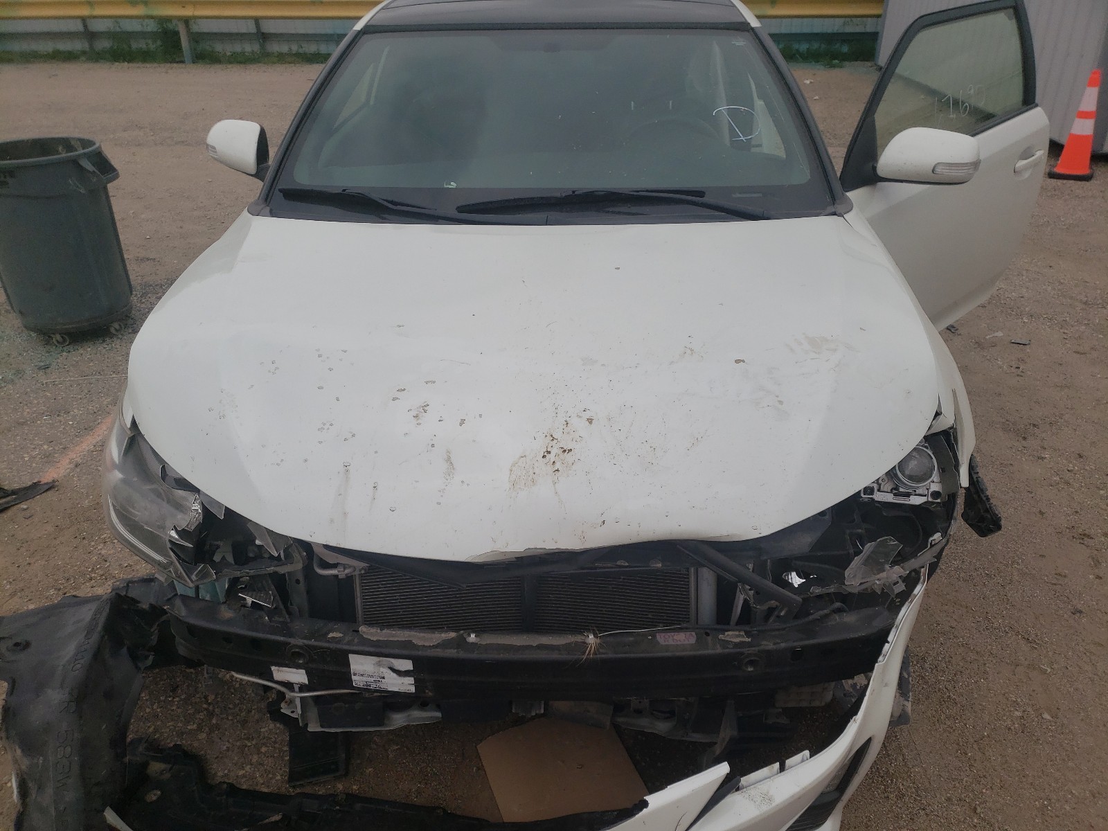 Photo 7 from auction – 2016 TOYOTA SCION TC with VIN JTKJF5C70GJ019315