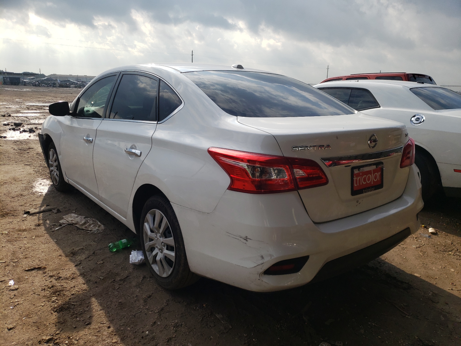 Photo 3 from auction – 2017 NISSAN SENTRA S with VIN 3N1AB7AP8HL640929