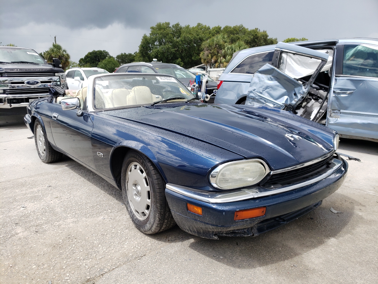 JAGUAR XJS 2+2 1996 with VIN SAJNX2741TC225005 - Photo from auction