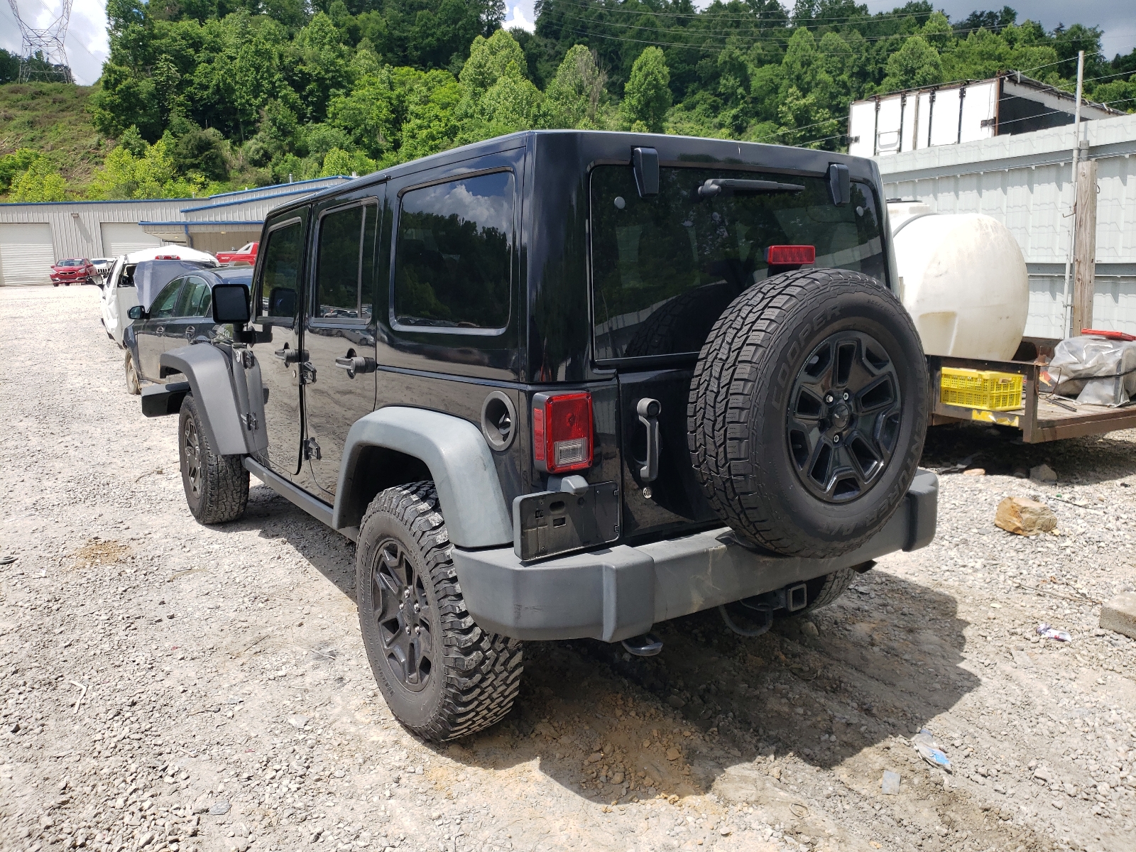 Photo 3 from auction – 2014 JEEP WRANGLER U with VIN 1C4BJWFG7EL326025