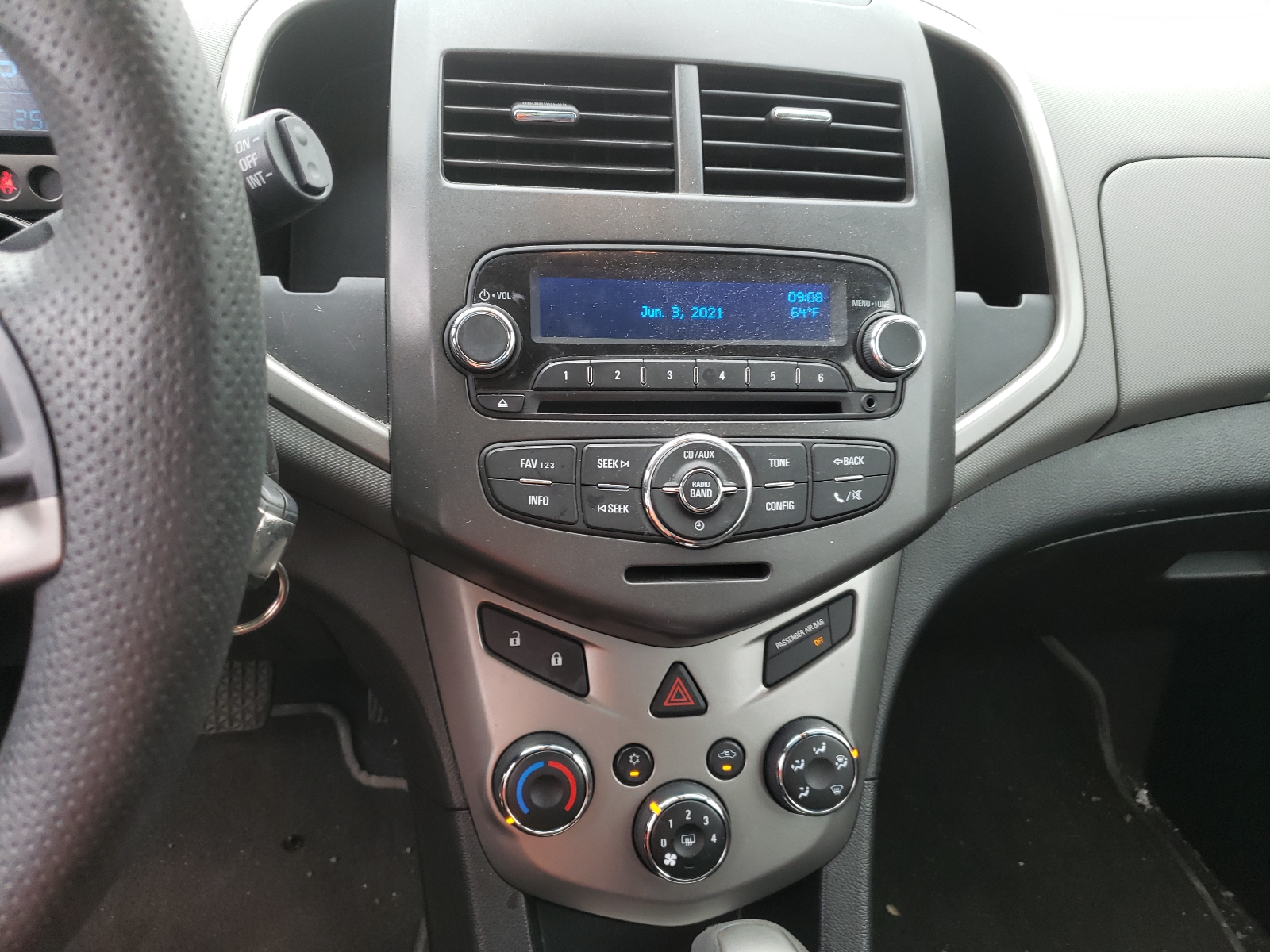Photo 9 from auction – 2013 CHEVROLET SONIC LT with VIN 1G1JC6SB9D4130475