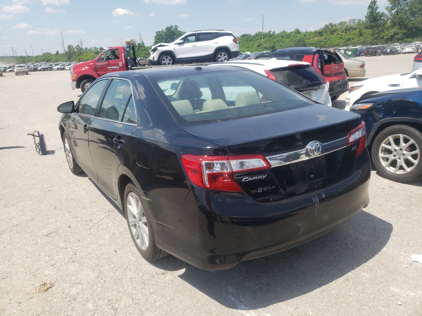 Photo 3 from auction – 2014 TOYOTA CAMRY L with VIN 4T4BF1FK8ER377036