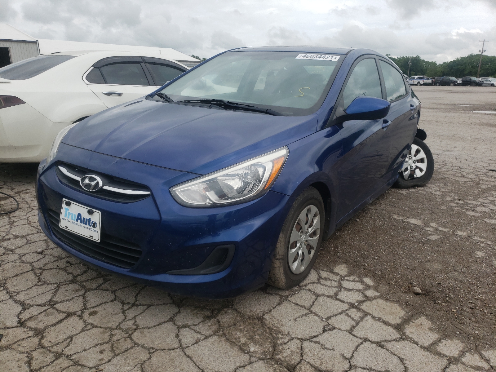Photo 2 from auction – 2015 HYUNDAI ACCENT GLS with VIN KMHCT4AE2FU922787
