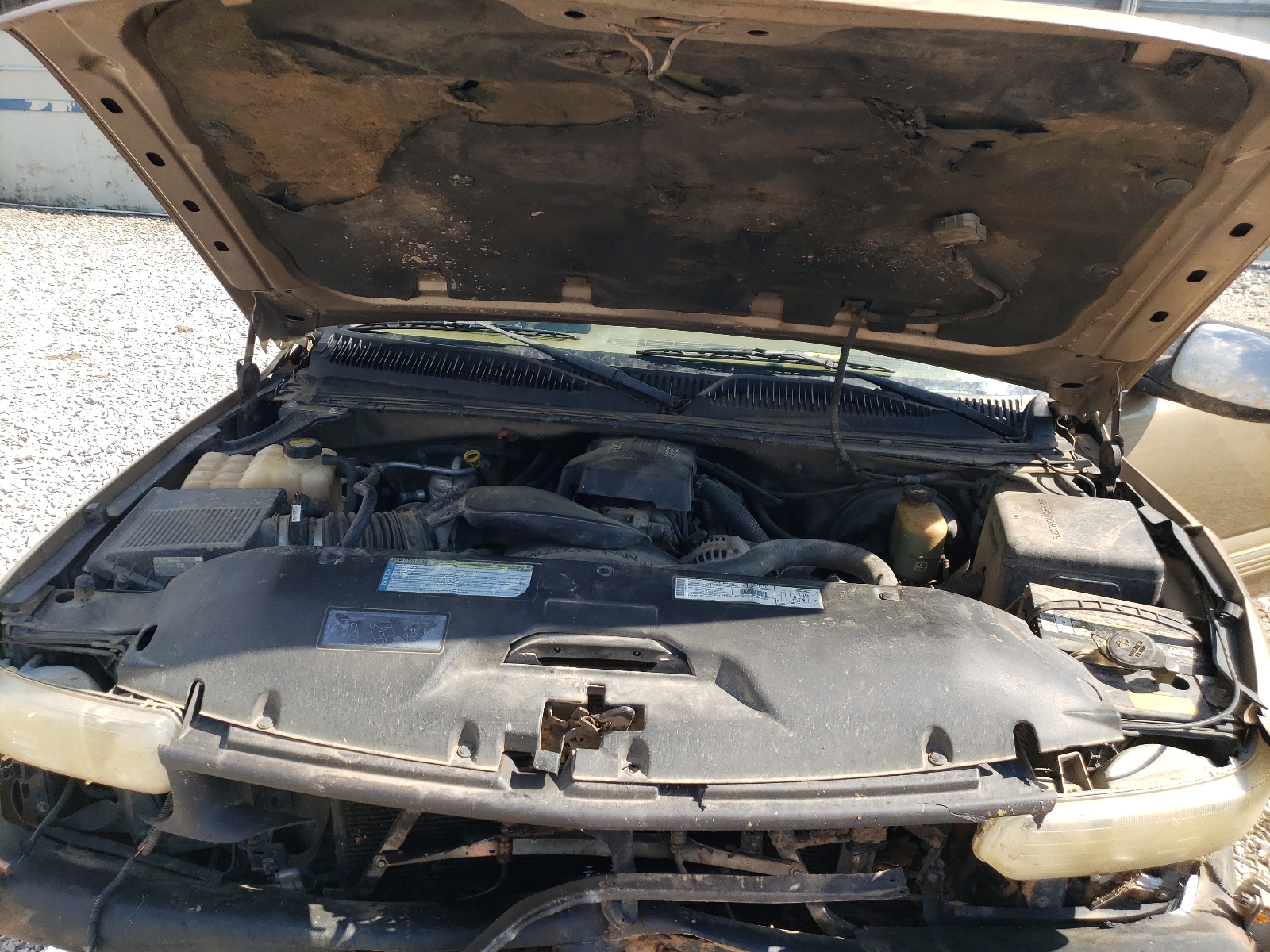 Фото 7 с аукциона – 2000 CHEVROLET SILVERADO с VIN 2GCEK19T4Y1208269