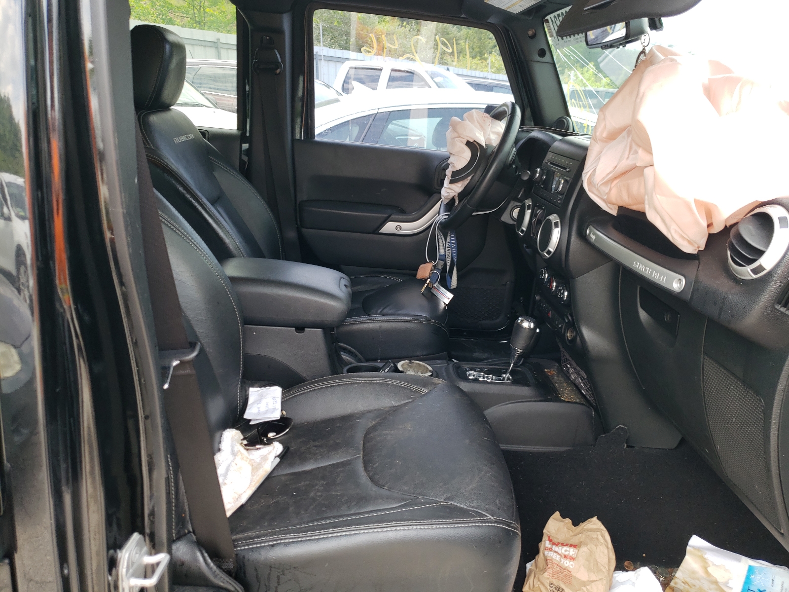 Photo 5 from auction – 2014 JEEP WRANGLER U with VIN 1C4BJWFG7EL326025
