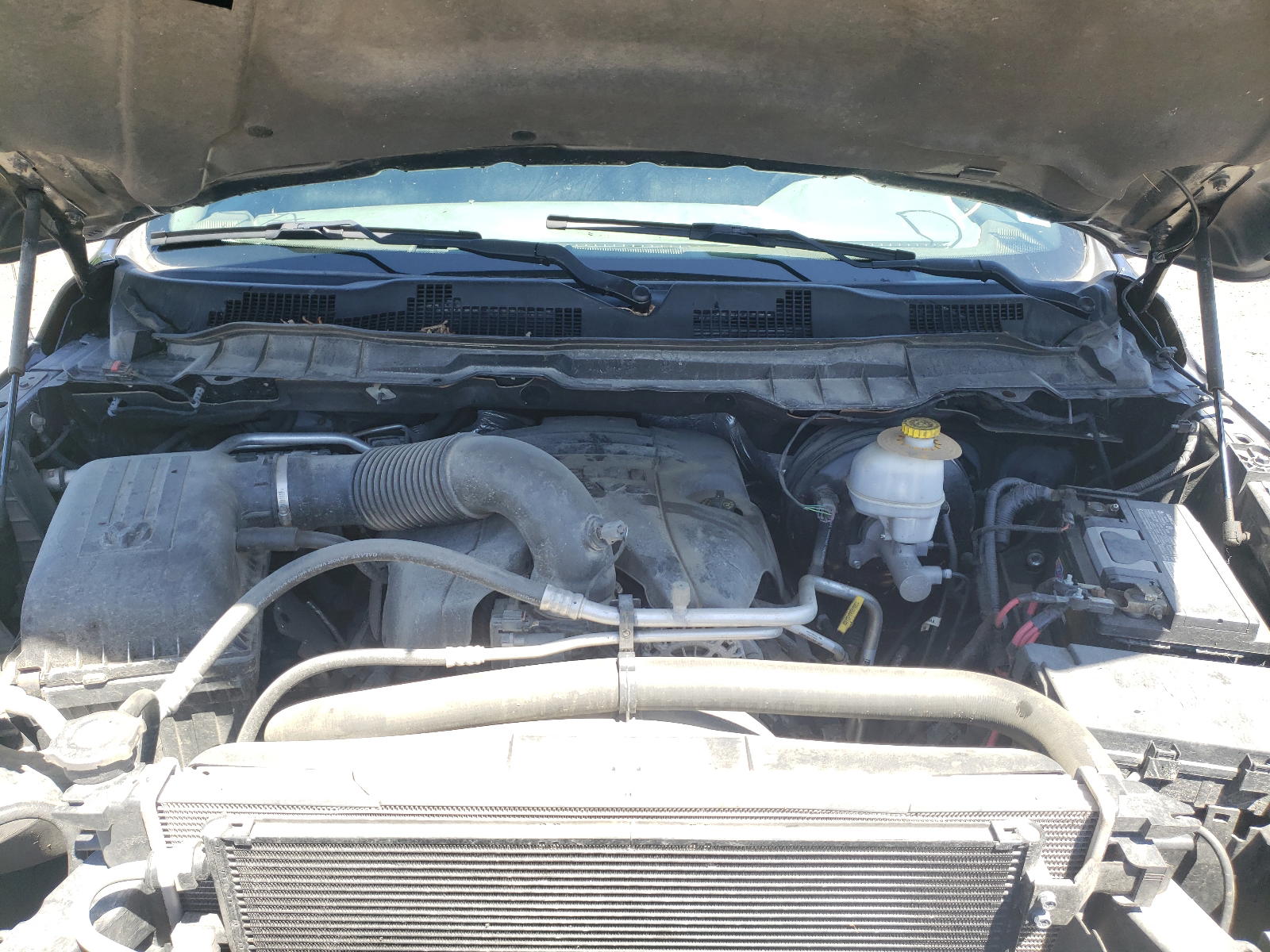 Photo 7 from auction – 2016 RAM 1500 SLT with VIN 1C6RR7GT4GS357130