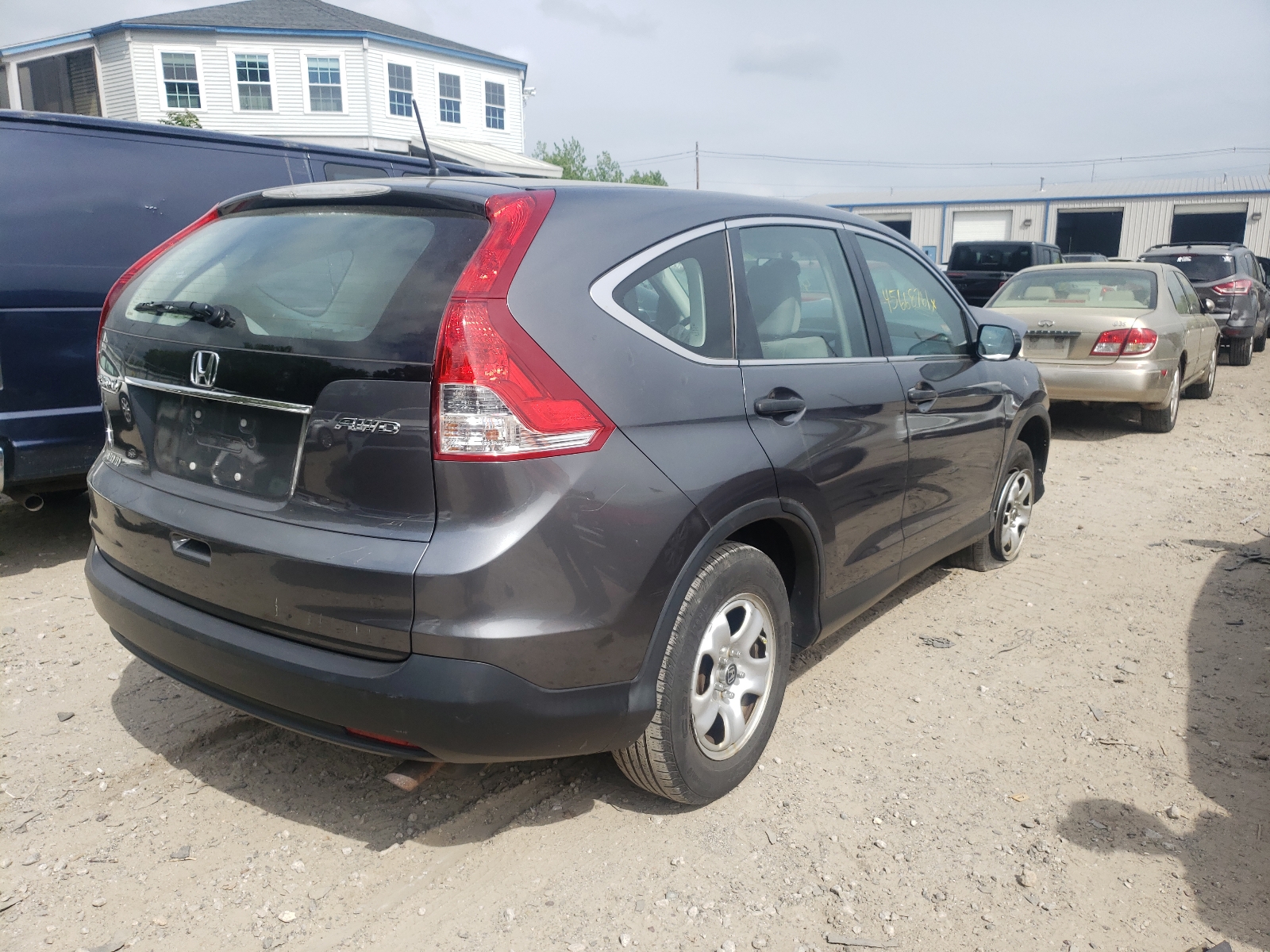 Photo 4 from auction – 2013 HONDA CR-V LX with VIN 2HKRM4H33DH611151