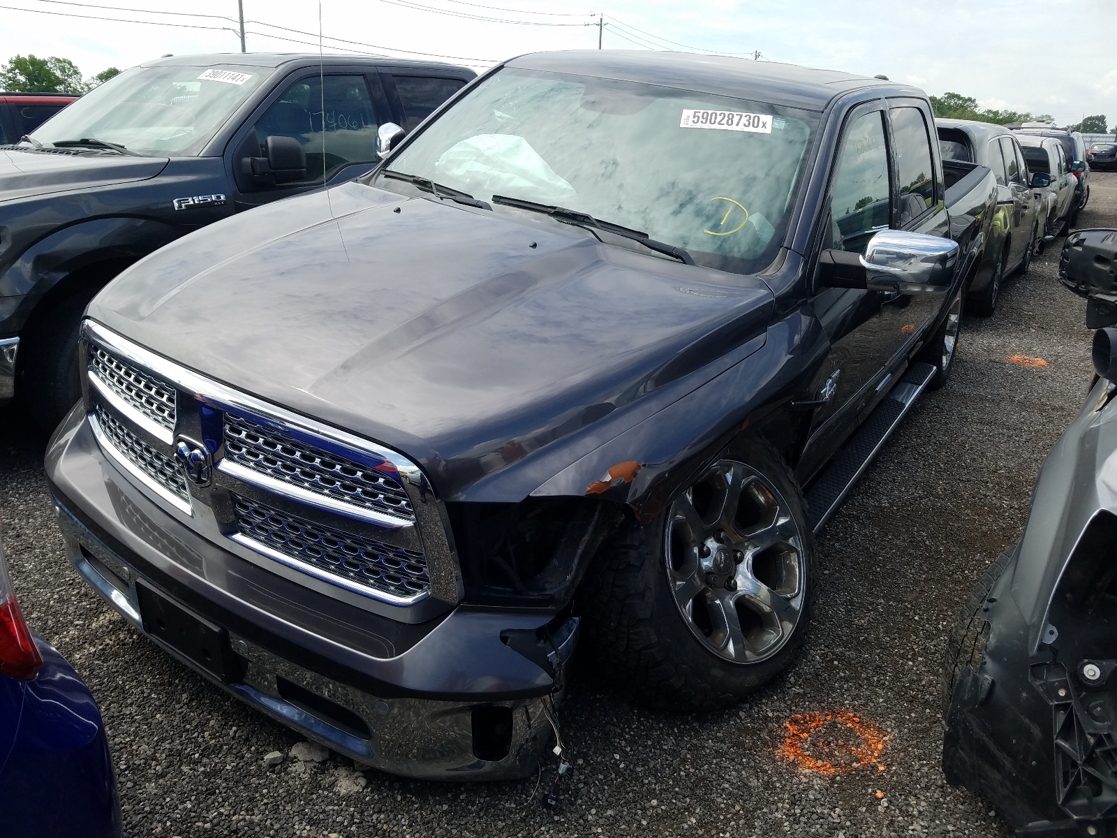 Foto 2 de la subasta – 2016 RAM 1500 LARAM con VIN 1C6RR7VM3GS315334