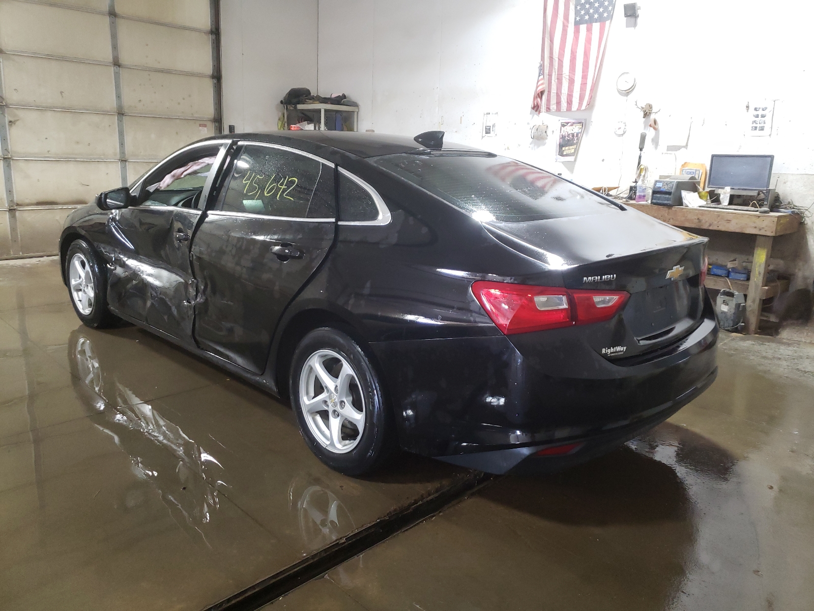 Photo 3 from auction – 2017 CHEVROLET MALIBU LS with VIN 1G1ZB5ST5HF167669