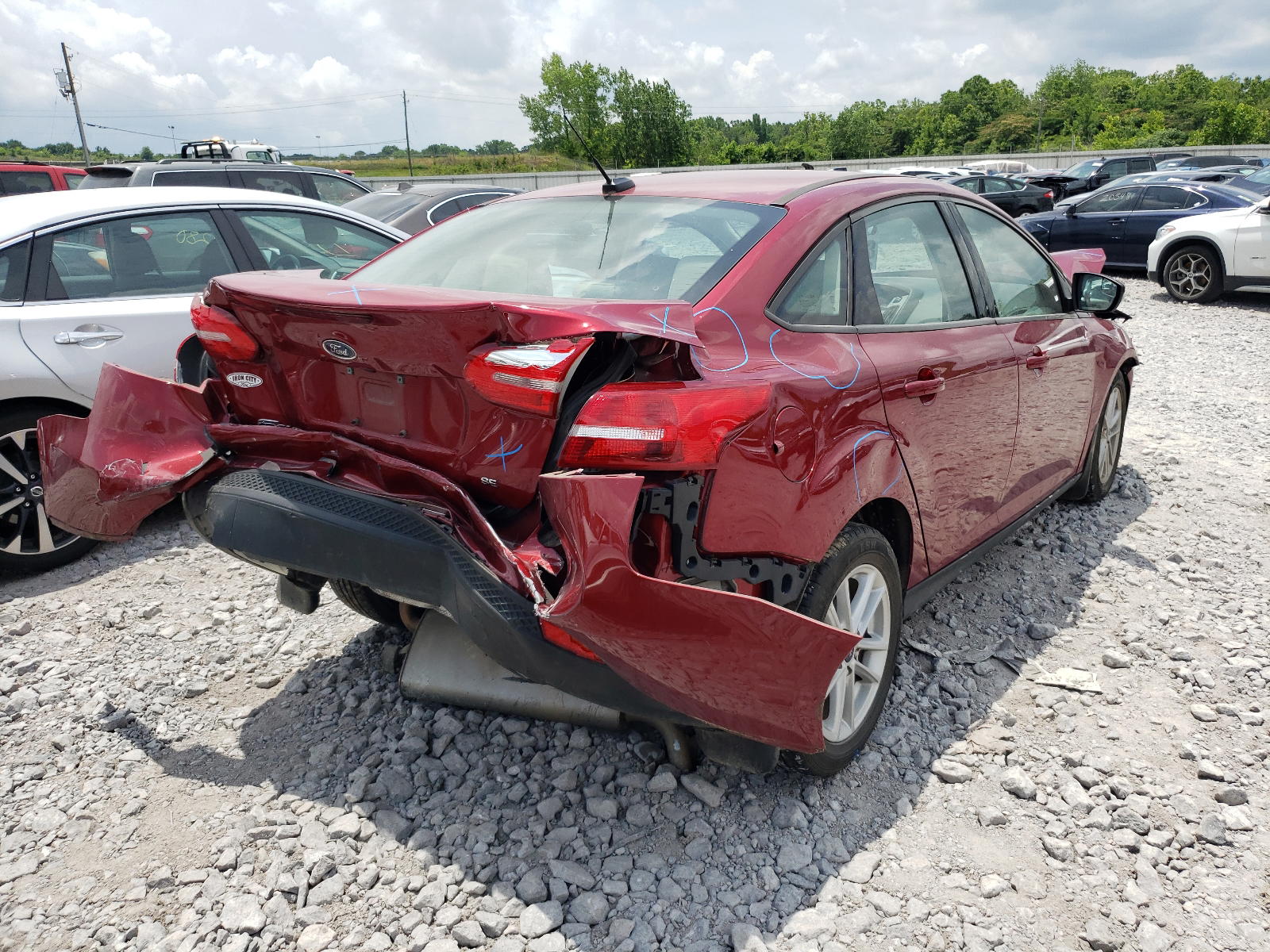 Photo 4 from auction – 2017 FORD FOCUS SE with VIN 1FADP3F27HL336316