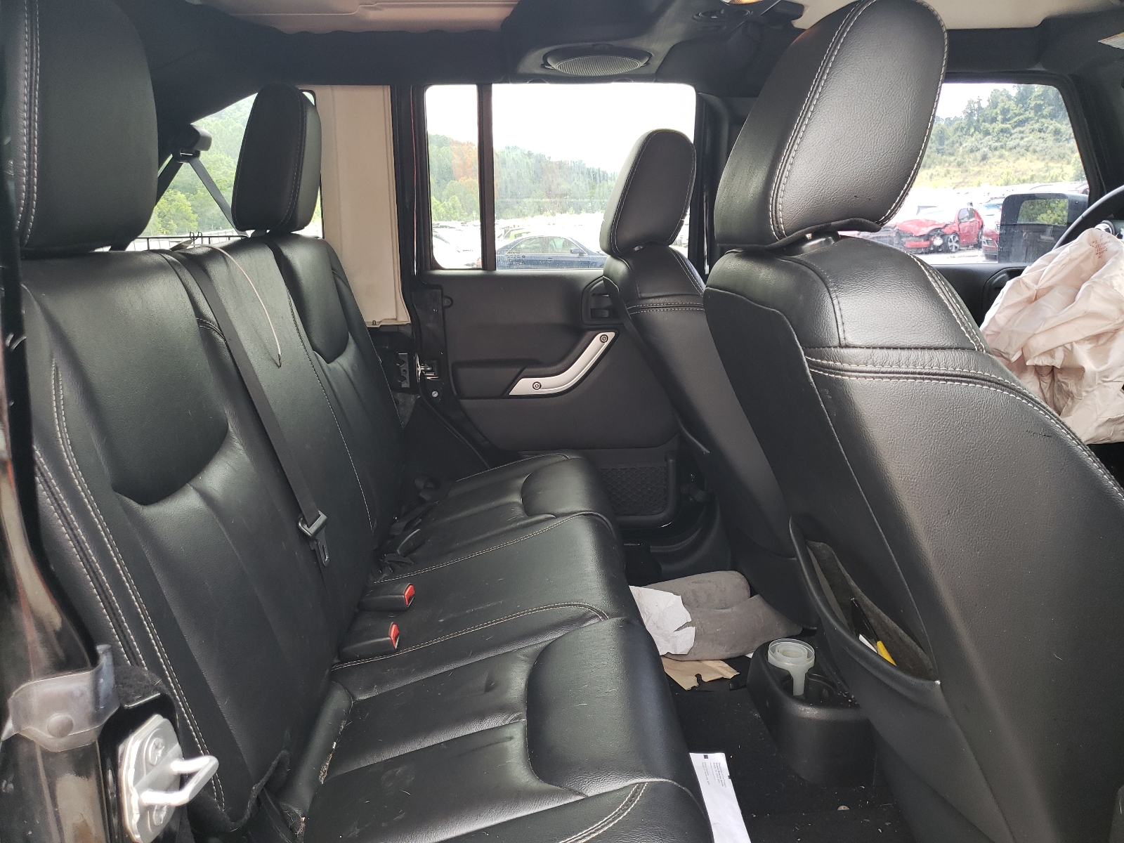 Photo 6 from auction – 2014 JEEP WRANGLER U with VIN 1C4BJWFG7EL326025