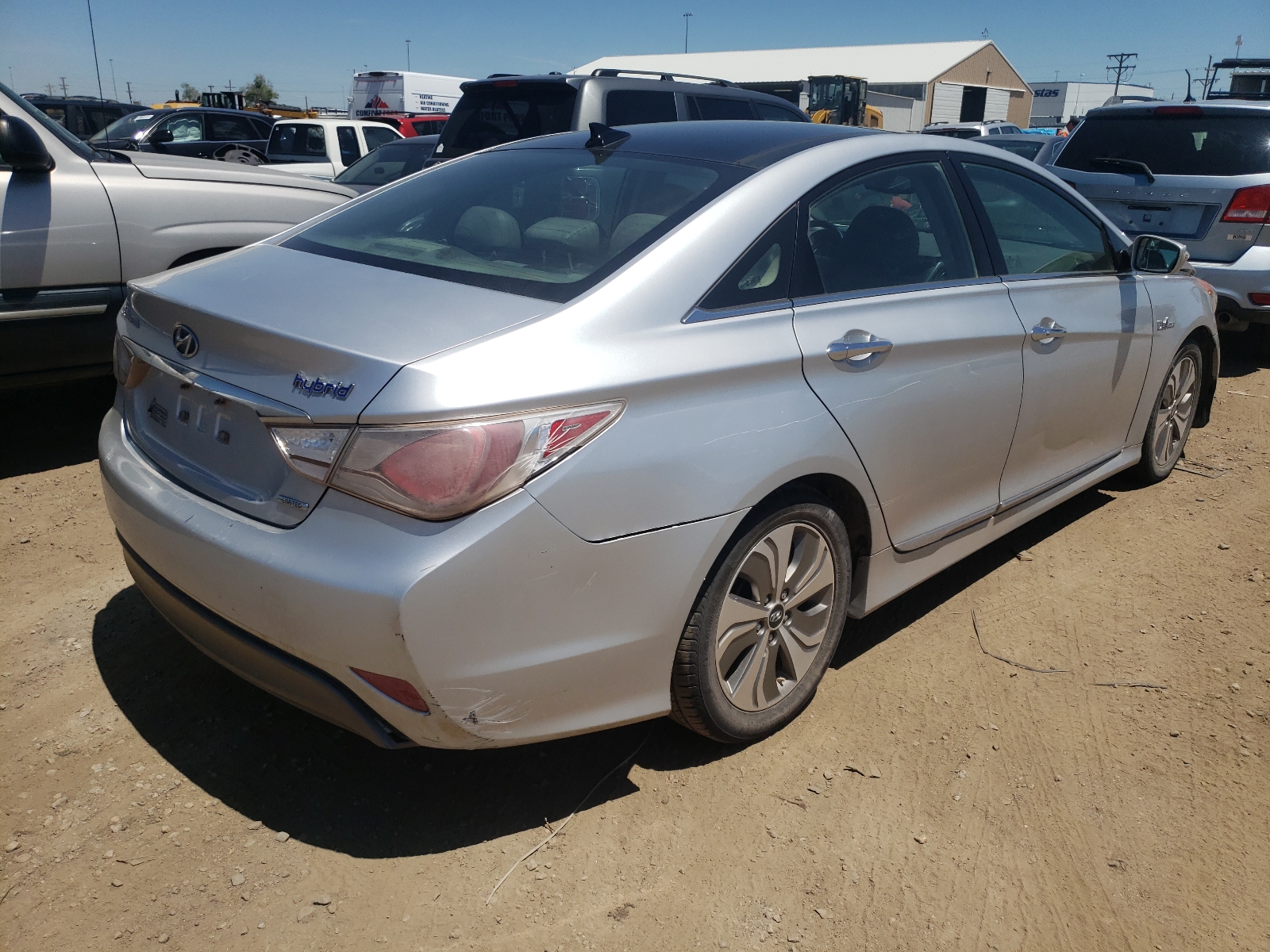 Photo 4 from auction – 2013 HYUNDAI SONATA HYB with VIN KMHEC4A42DA067314
