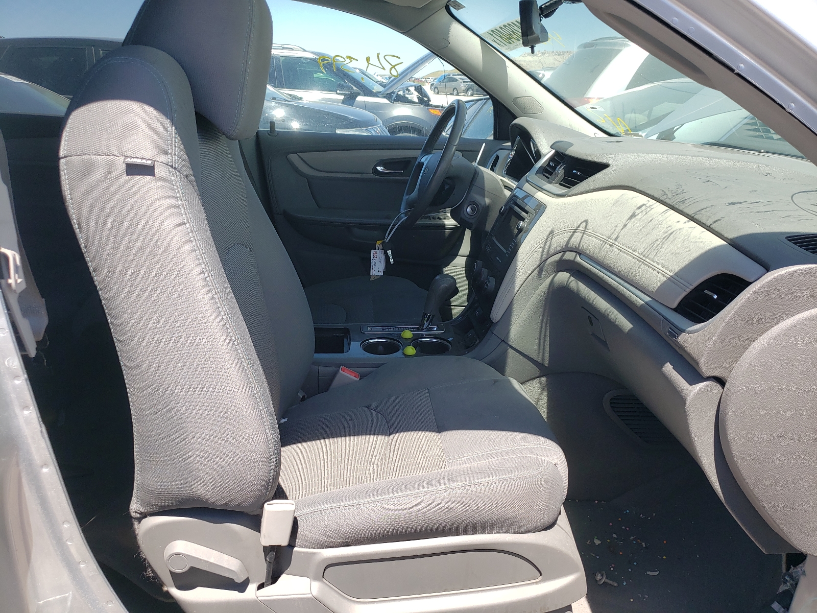 Photo 5 from auction – 2016 CHEVROLET TRAVERSE L with VIN 1GNKVGKD9GJ340293