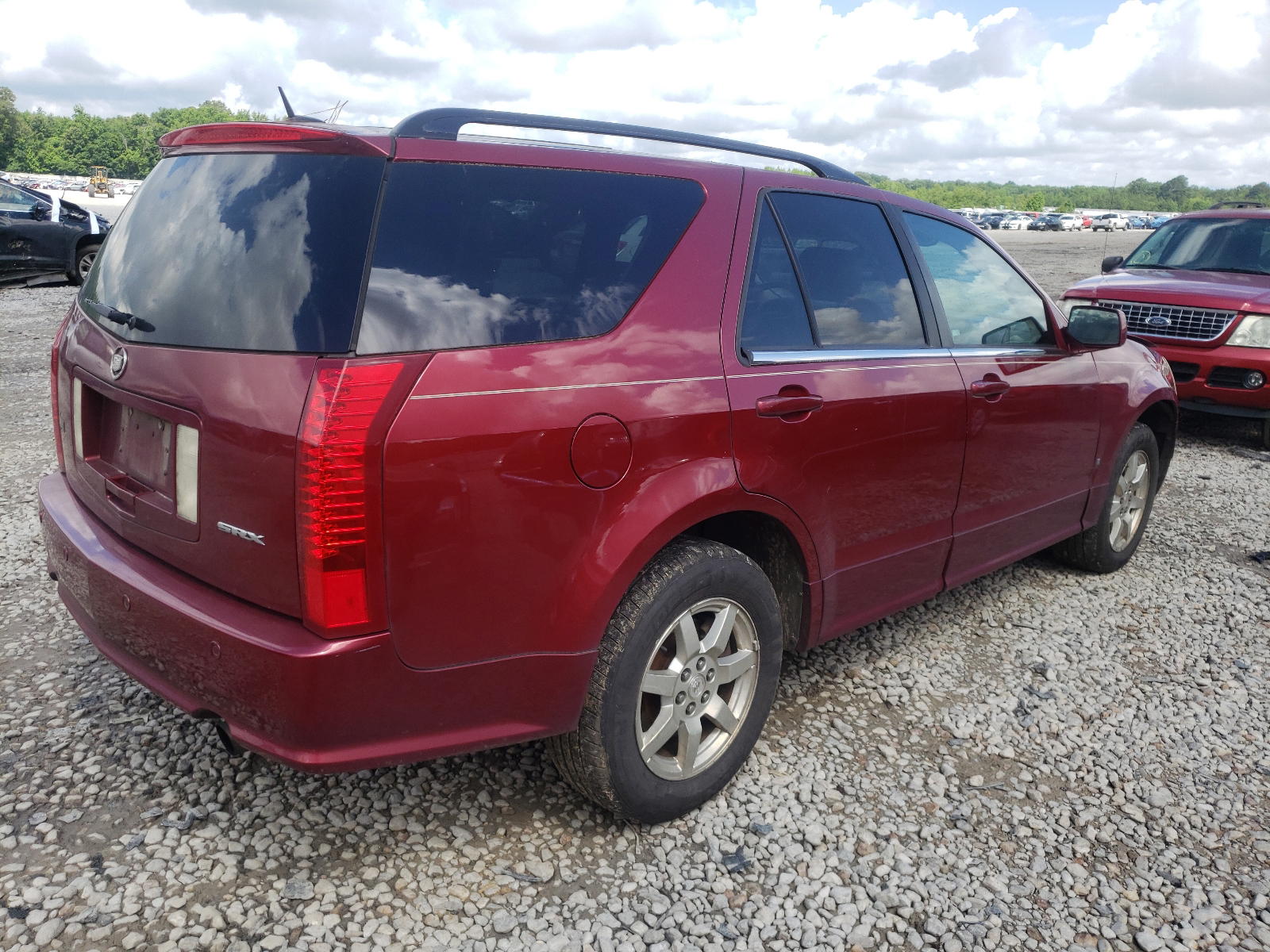 Photo 4 from auction – 2007 CADILLAC SRX with VIN 1GYEE637270162218