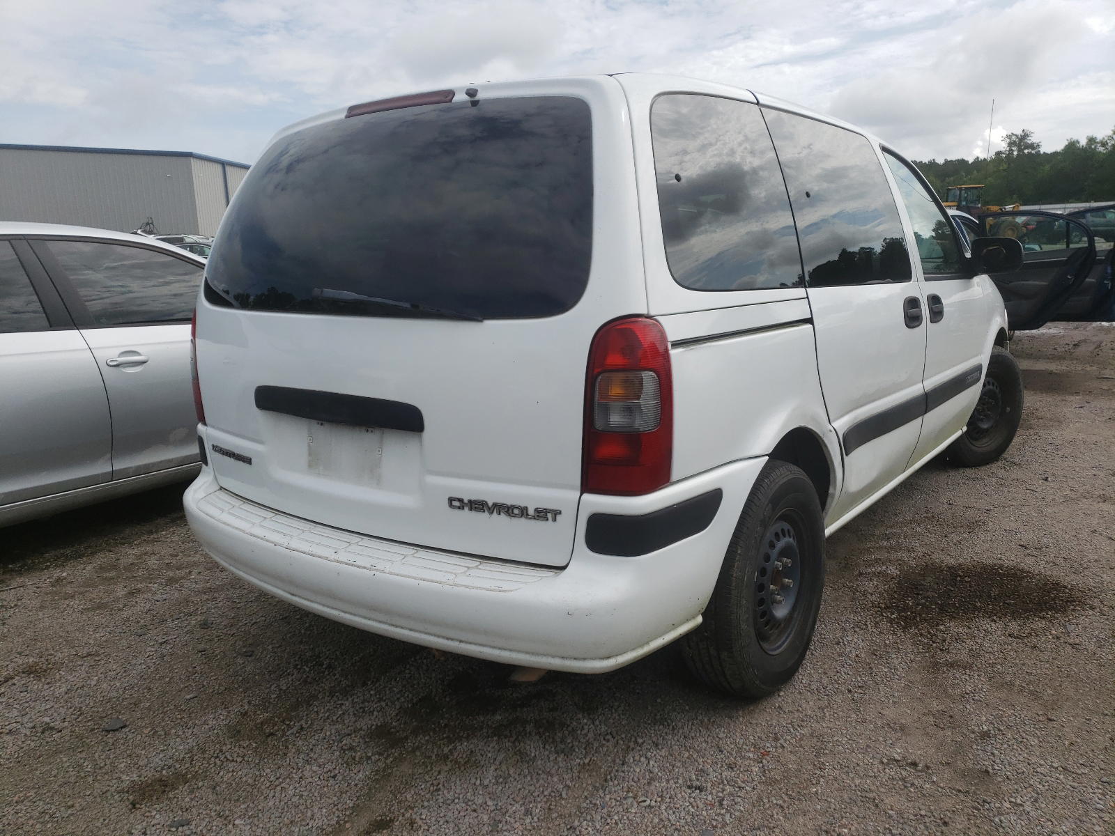 Photo 4 from auction – 2004 CHEVROLET VENTURE with VIN 1GNDU03E14D258725