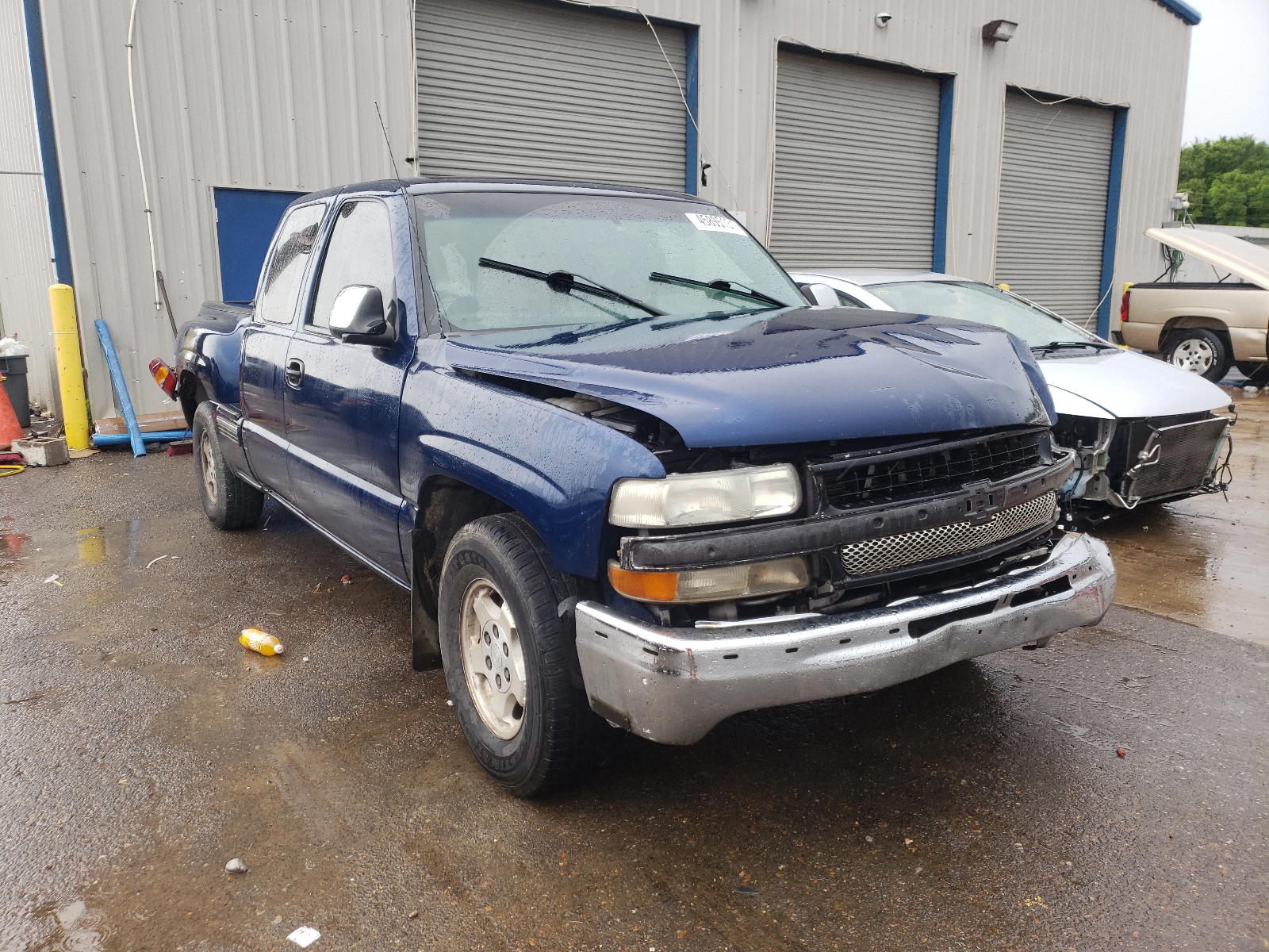 CHEVROLET SILVERADO 2002 with VIN 1GCEC19T52Z100237 - Photo from auction