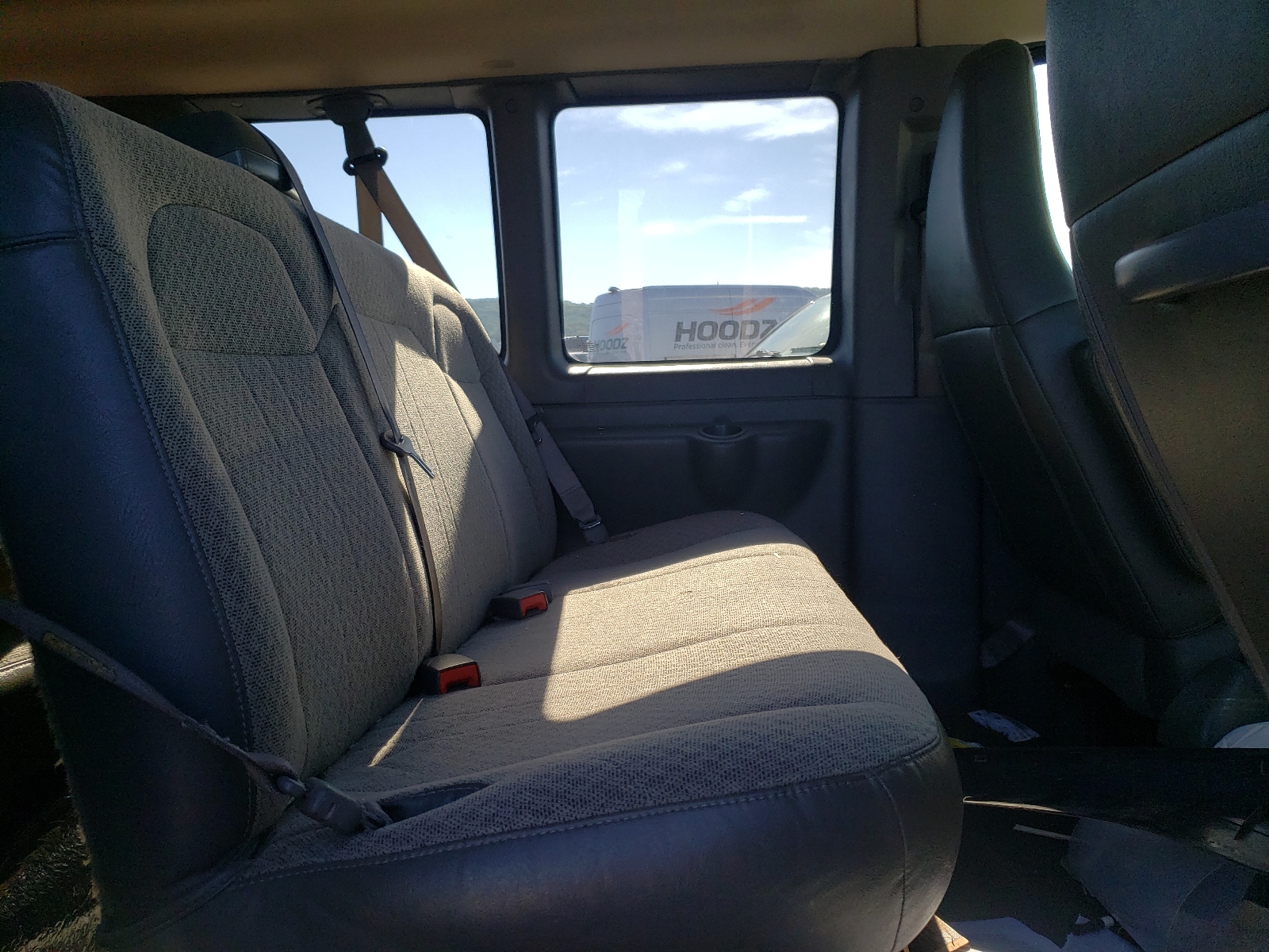 Photo 6 from auction – 2018 CHEVROLET EXPRESS G3 with VIN 1GAZGPFG3J1187366