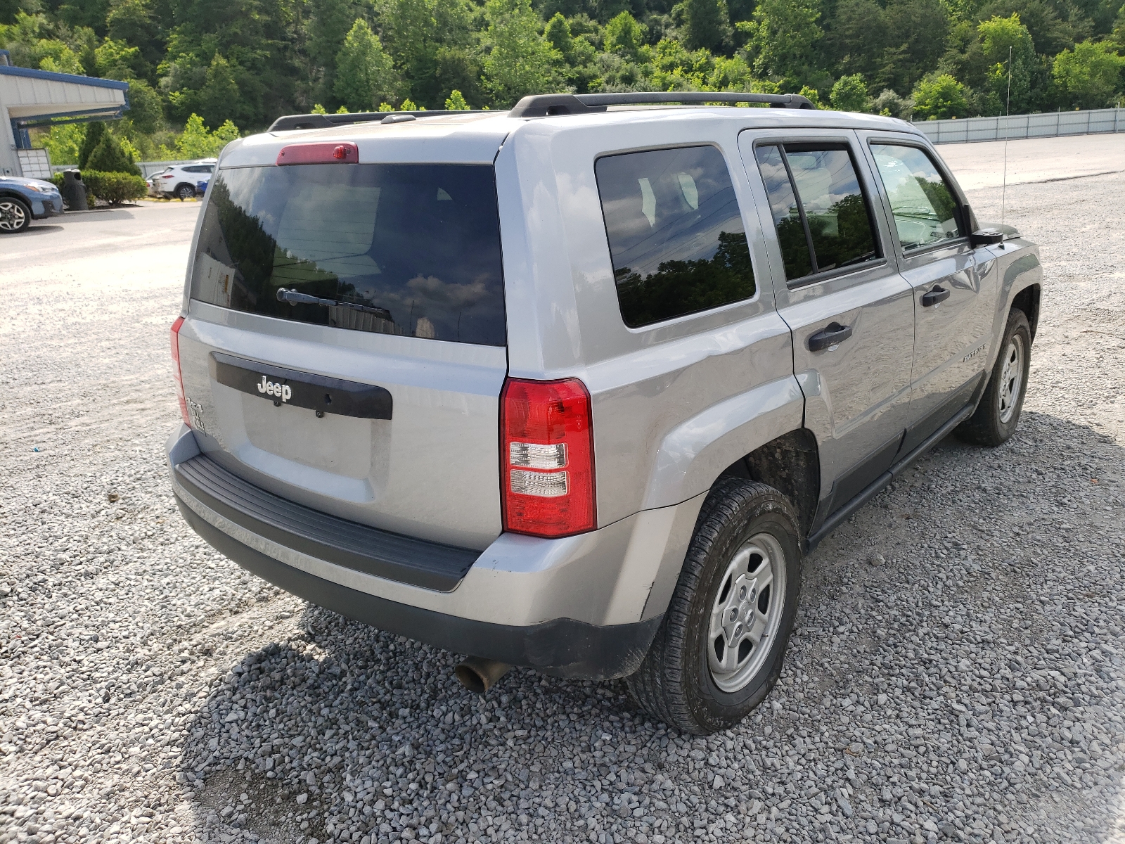 Photo 4 from auction – 2017 JEEP PATRIOT SP with VIN 1C4NJRBB7HD126480