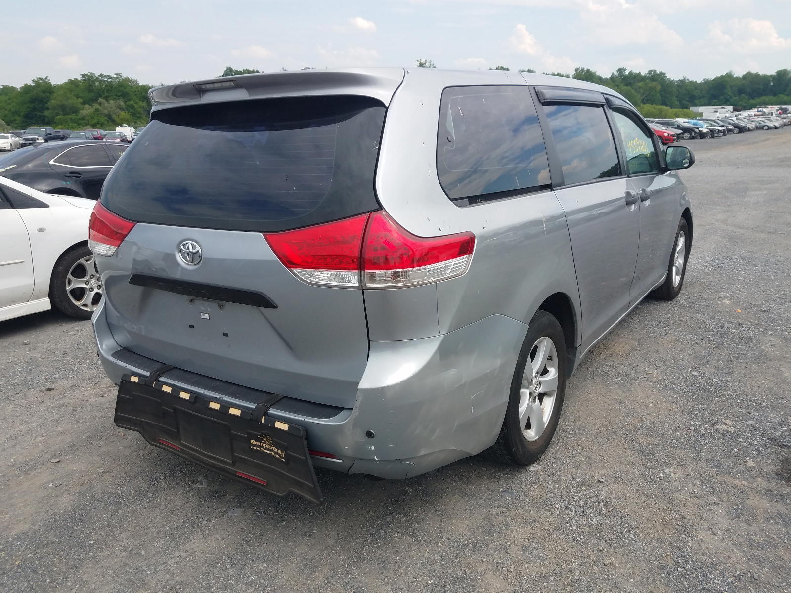 Photo 4 from auction – 2012 TOYOTA SIENNA with VIN 5TDZK3DC9CS185674
