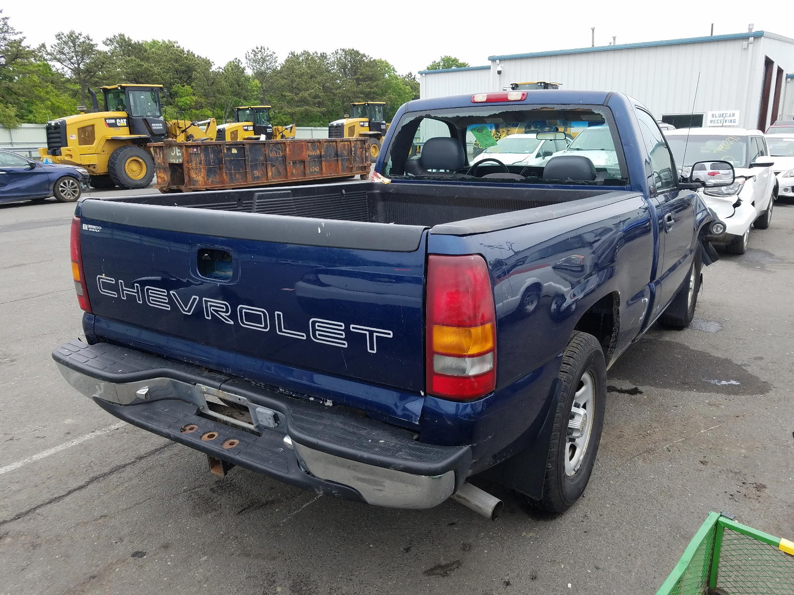 Photo 4 from auction – 2002 CHEVROLET SILVERADO with VIN 1GCEC14W12Z112483