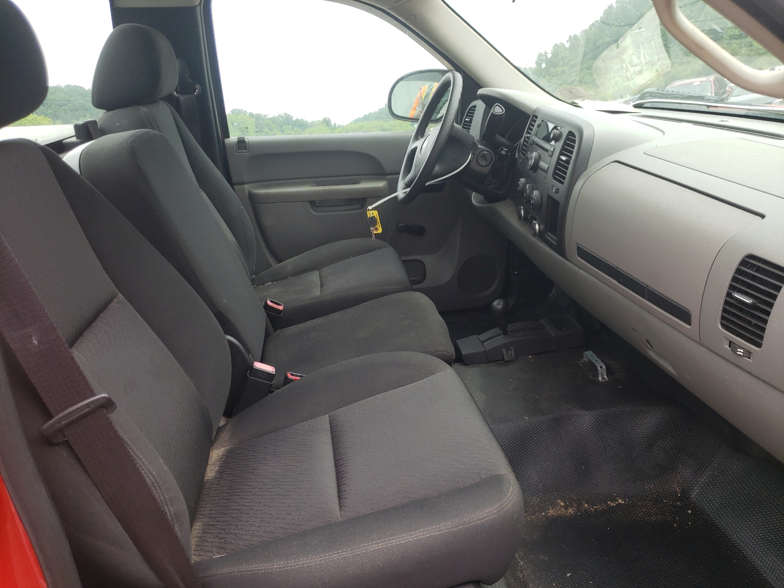 Photo 5 from auction – 2012 CHEVROLET SILVERADO with VIN 1GCNKPEA1CZ289027