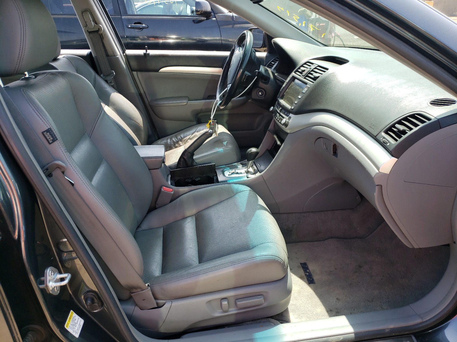 Photo 5 from auction – 2007 ACURA TSX with VIN JH4CL96977C021496