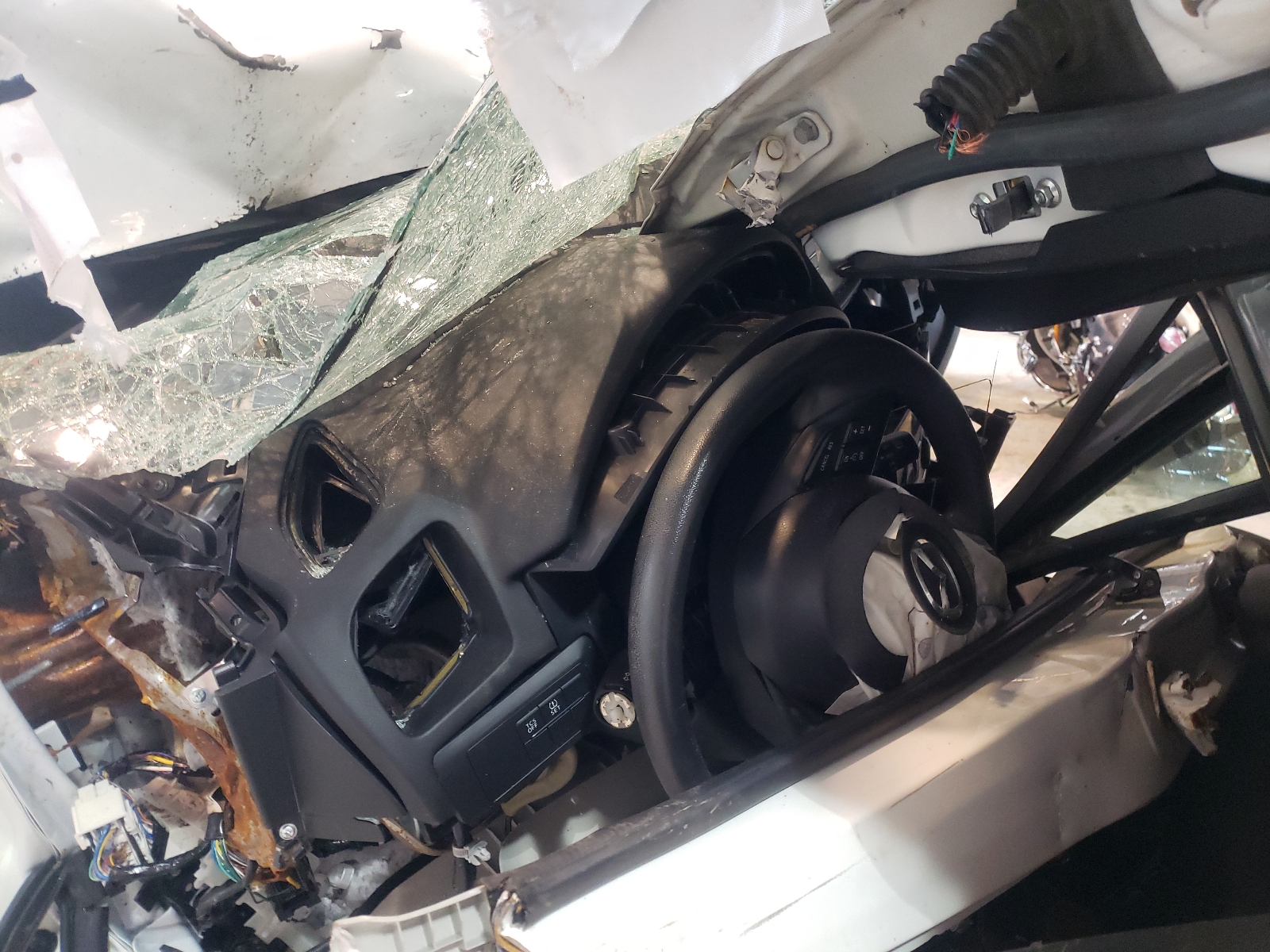 Photo 8 from auction – 2015 MAZDA CX-5 SPORT with VIN JM3KE2BE1F0494478