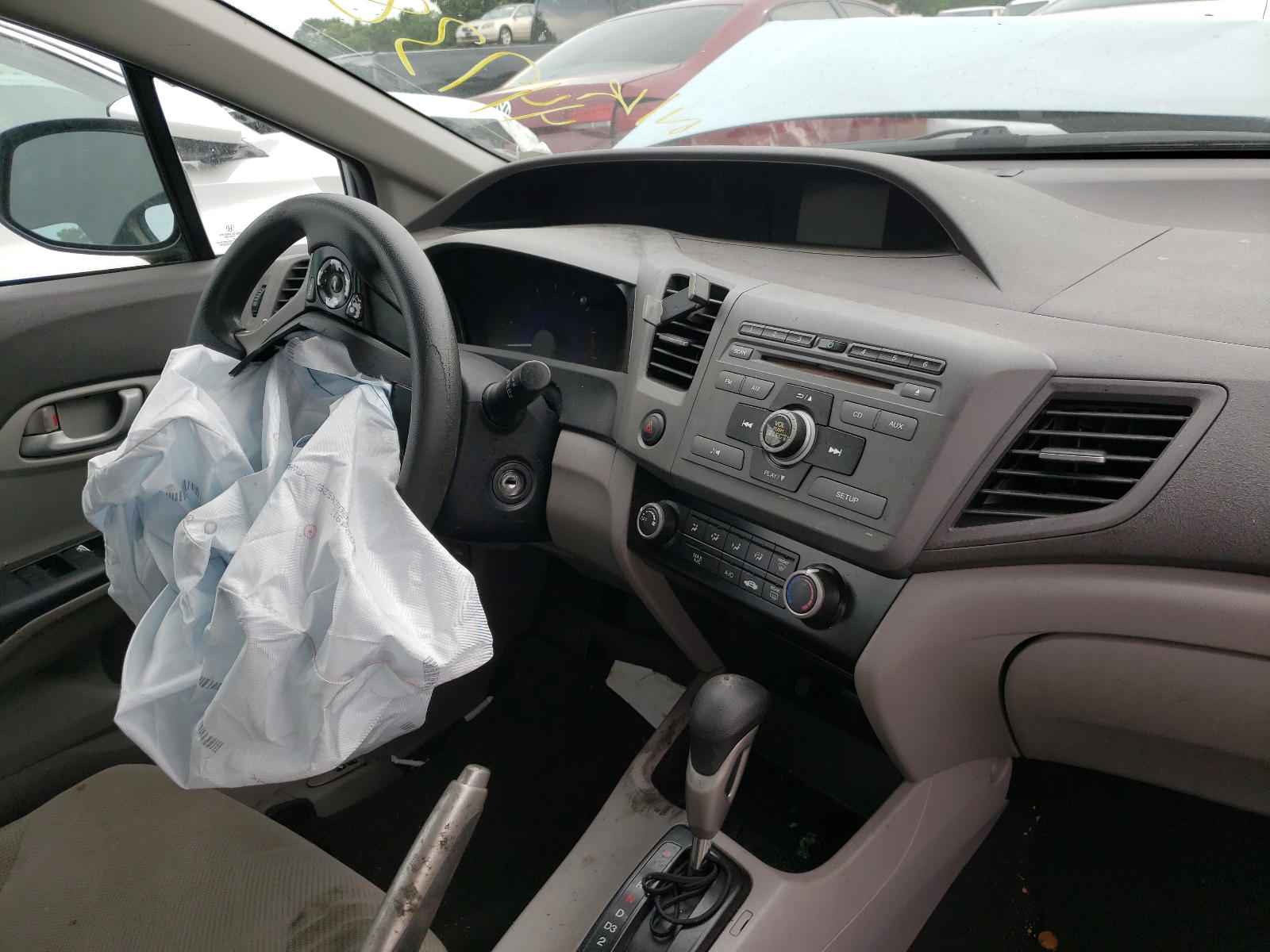Photo 9 from auction – 2012 HONDA CIVIC LX with VIN 2HGFB2F52CH509883