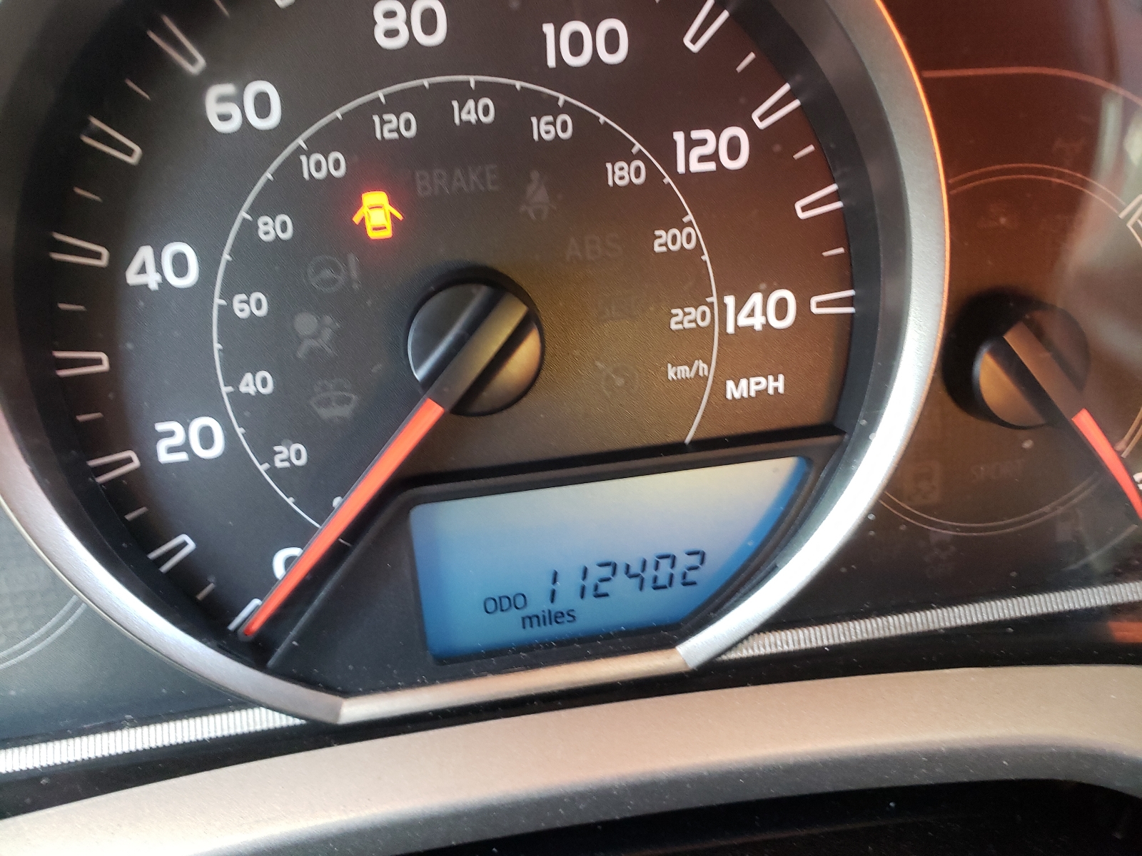 Photo 8 from auction – 2015 TOYOTA RAV4 XLE with VIN 2T3RFREV3FW253882