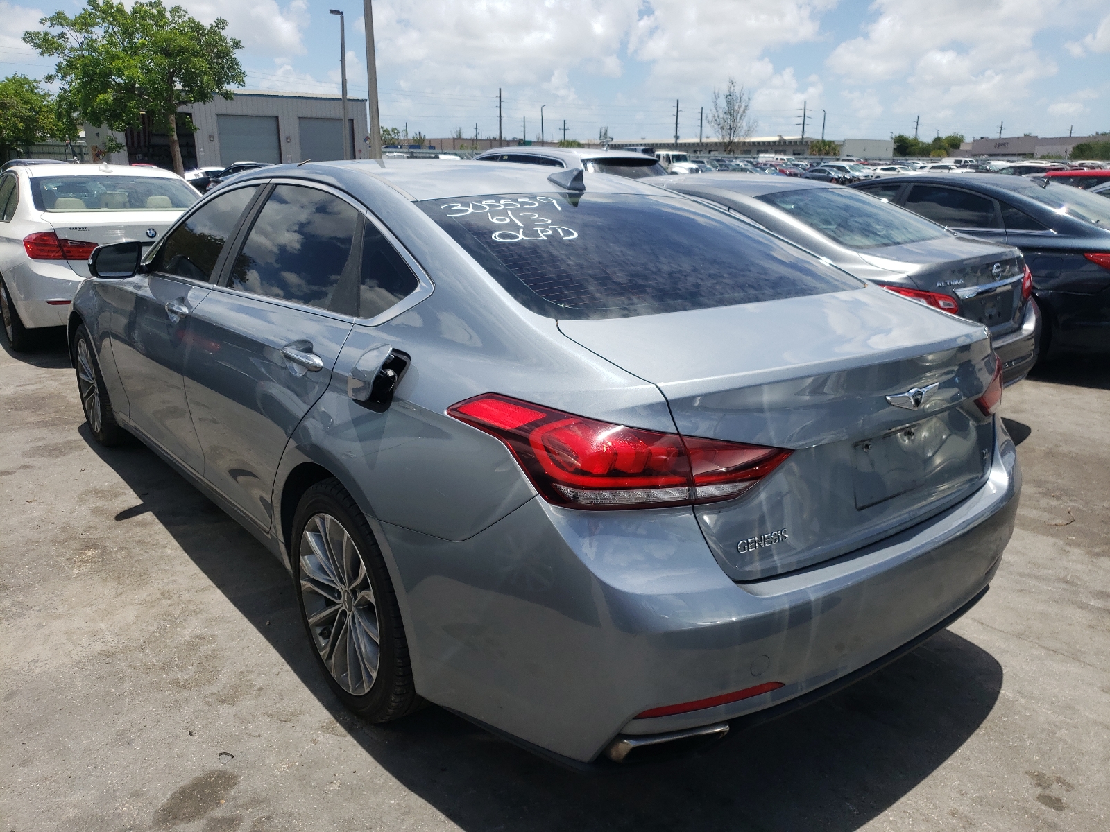 Photo 3 from auction – 2016 HYUNDAI GENESIS 3. with VIN KMHGN4JE2GU135402