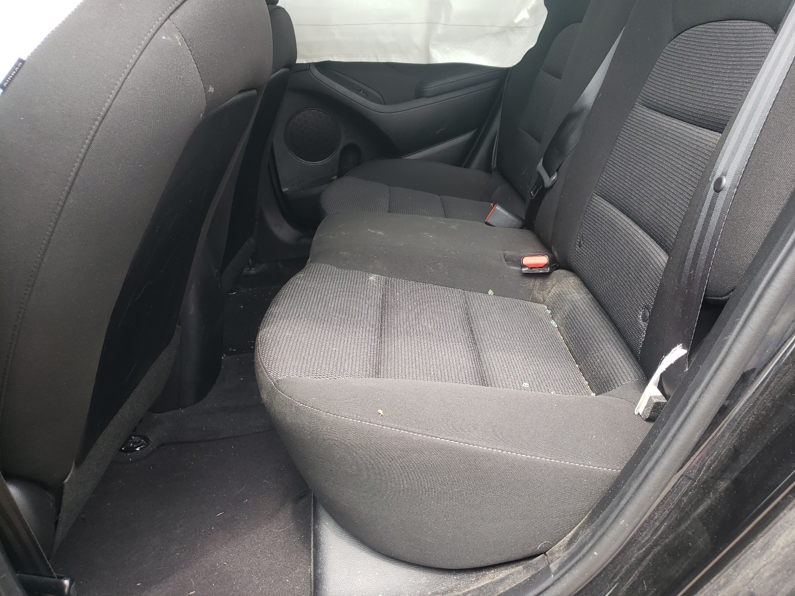 Photo 5 from auction – 2017 KIA FORTE LX with VIN 3KPFK4A76HE151161