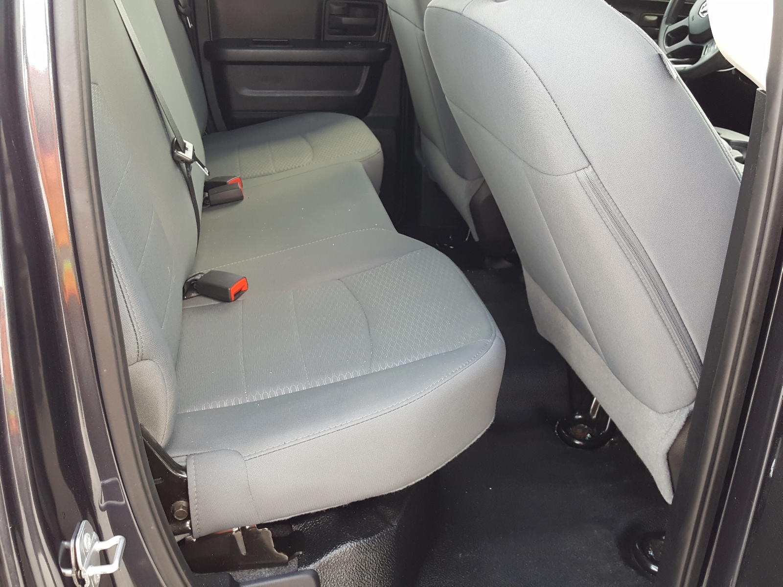 Photo 6 from auction – 2015 RAM 1500 ST with VIN 1C6RR7FG2FS789766
