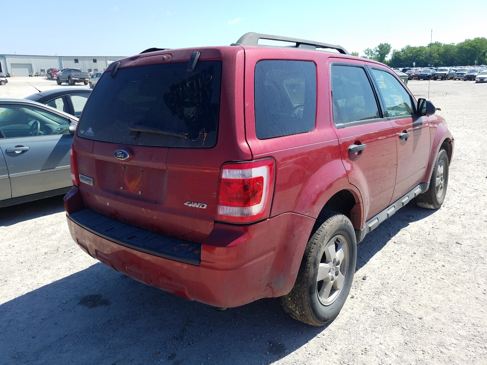 Photo 4 from auction – 2009 FORD ESCAPE XLT with VIN 1FMCU93G29KB96406