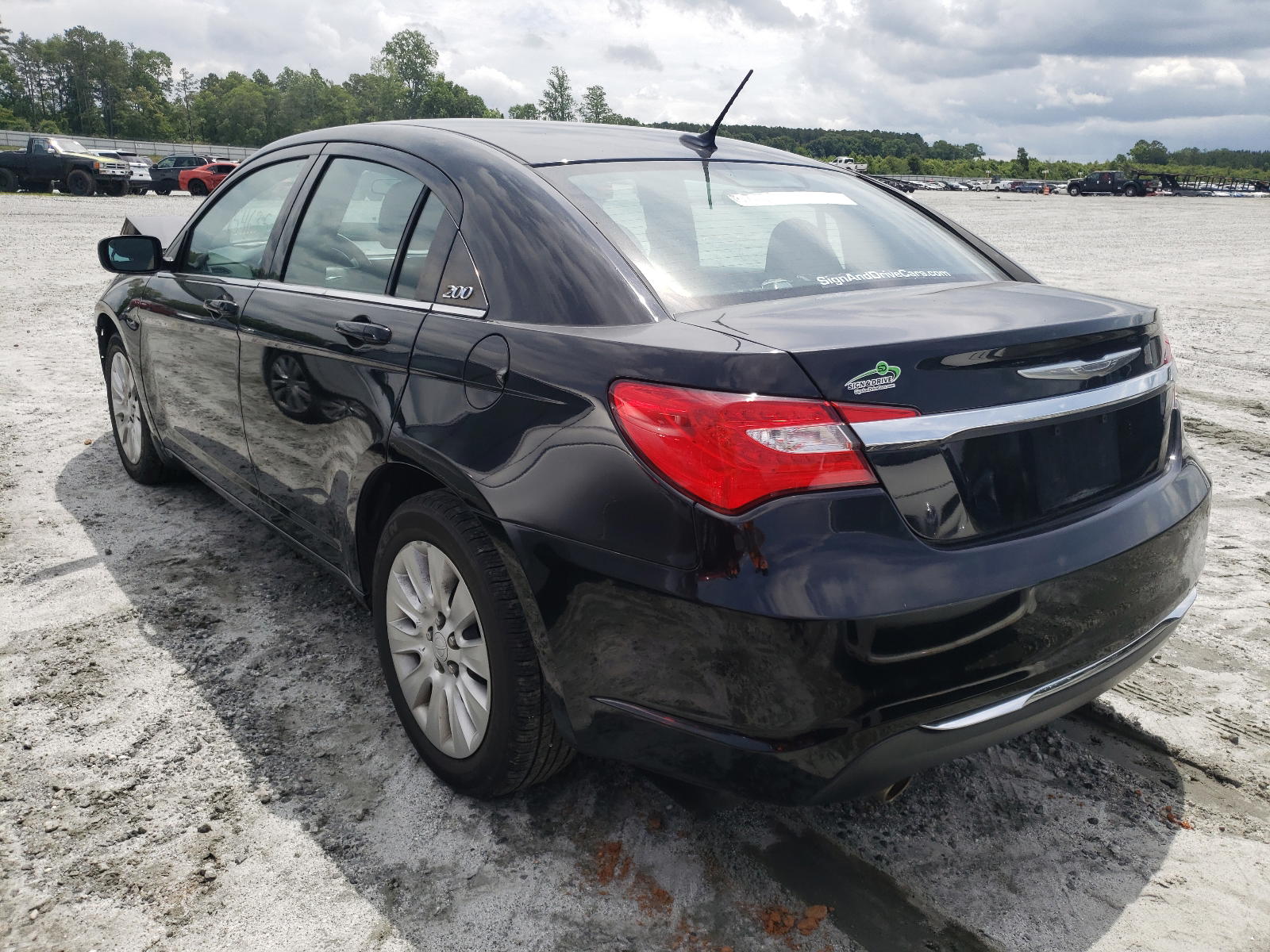 Photo 3 from auction – 2014 CHRYSLER 200 LX with VIN 1C3CCBAG1EN150029