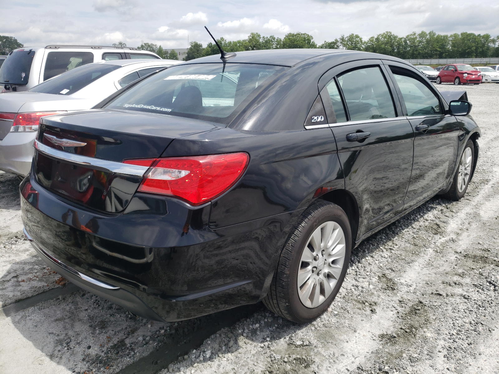 Photo 4 from auction – 2014 CHRYSLER 200 LX with VIN 1C3CCBAG1EN150029