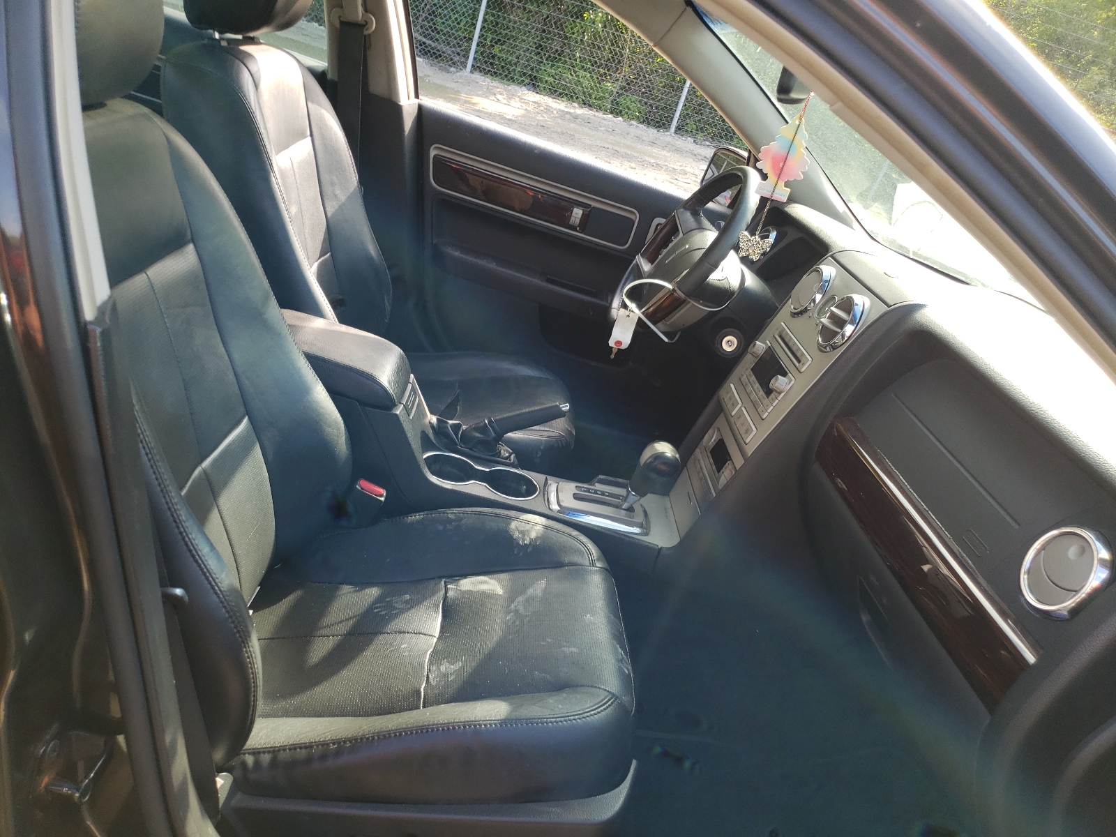 Photo 5 from auction – 2006 LINCOLN ZEPHYR with VIN 3LNHM26146R641403