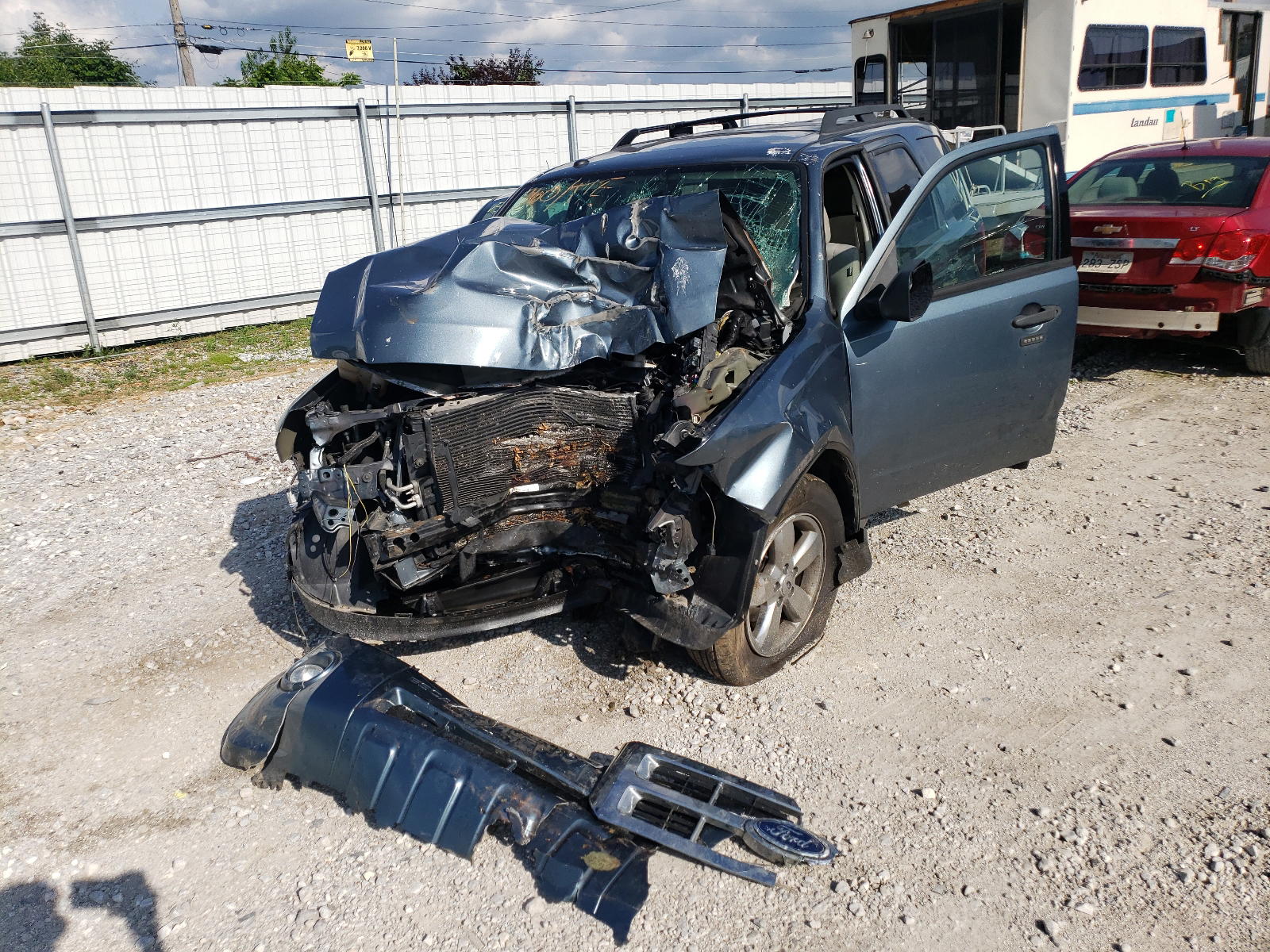 Photo 2 from auction – 2012 FORD ESCAPE XLT with VIN 1FMCU0D73CKB91314