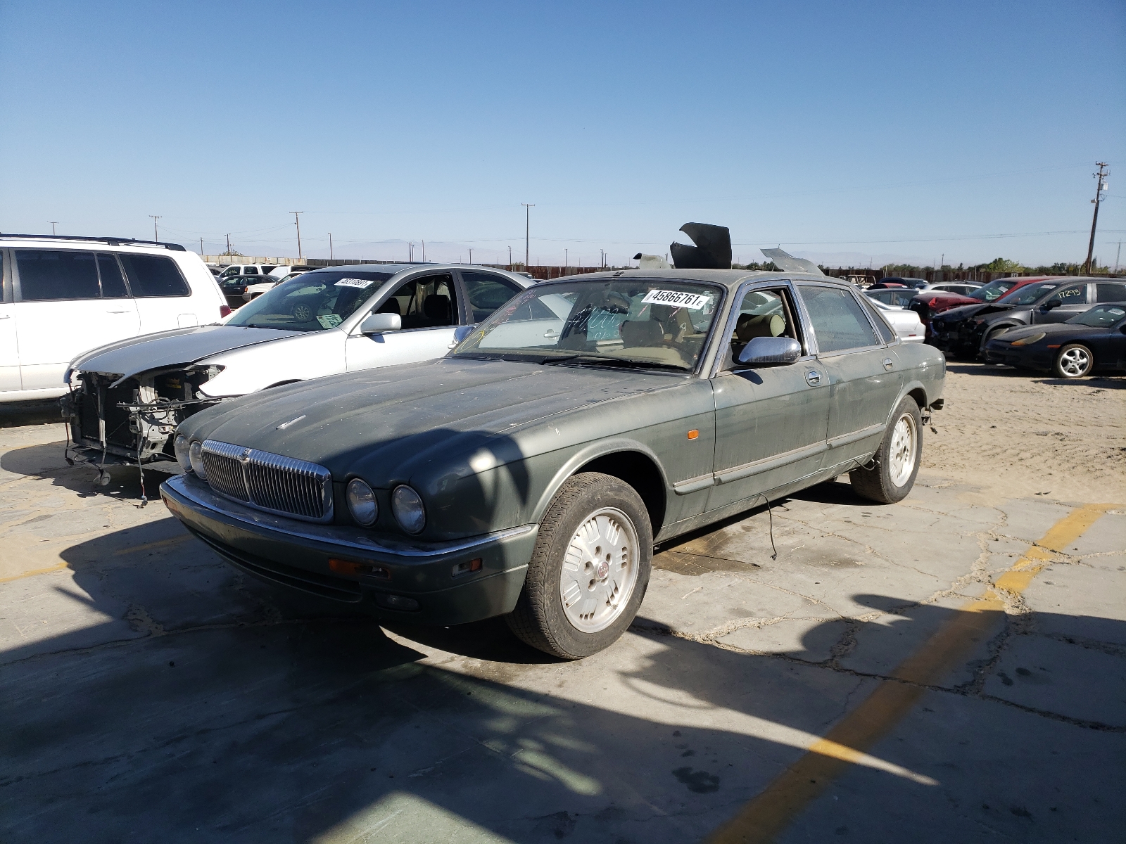 Photo 2 from auction – 1995 JAGUAR VANDENPLAS with VIN SAJKX1742SC744673
